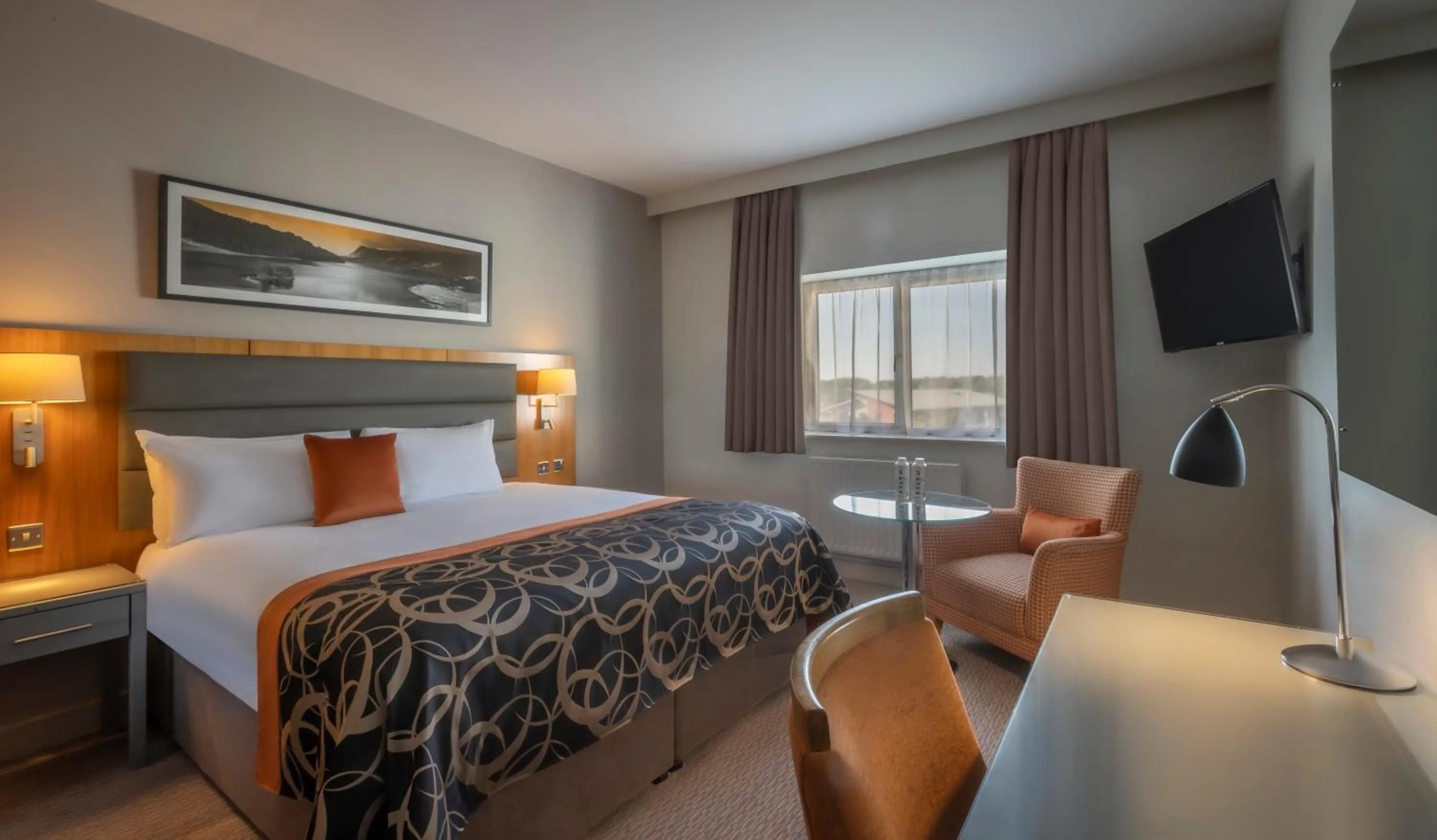 Bedroom, Bed in Clayton Hotel & Leisure Club Sligo