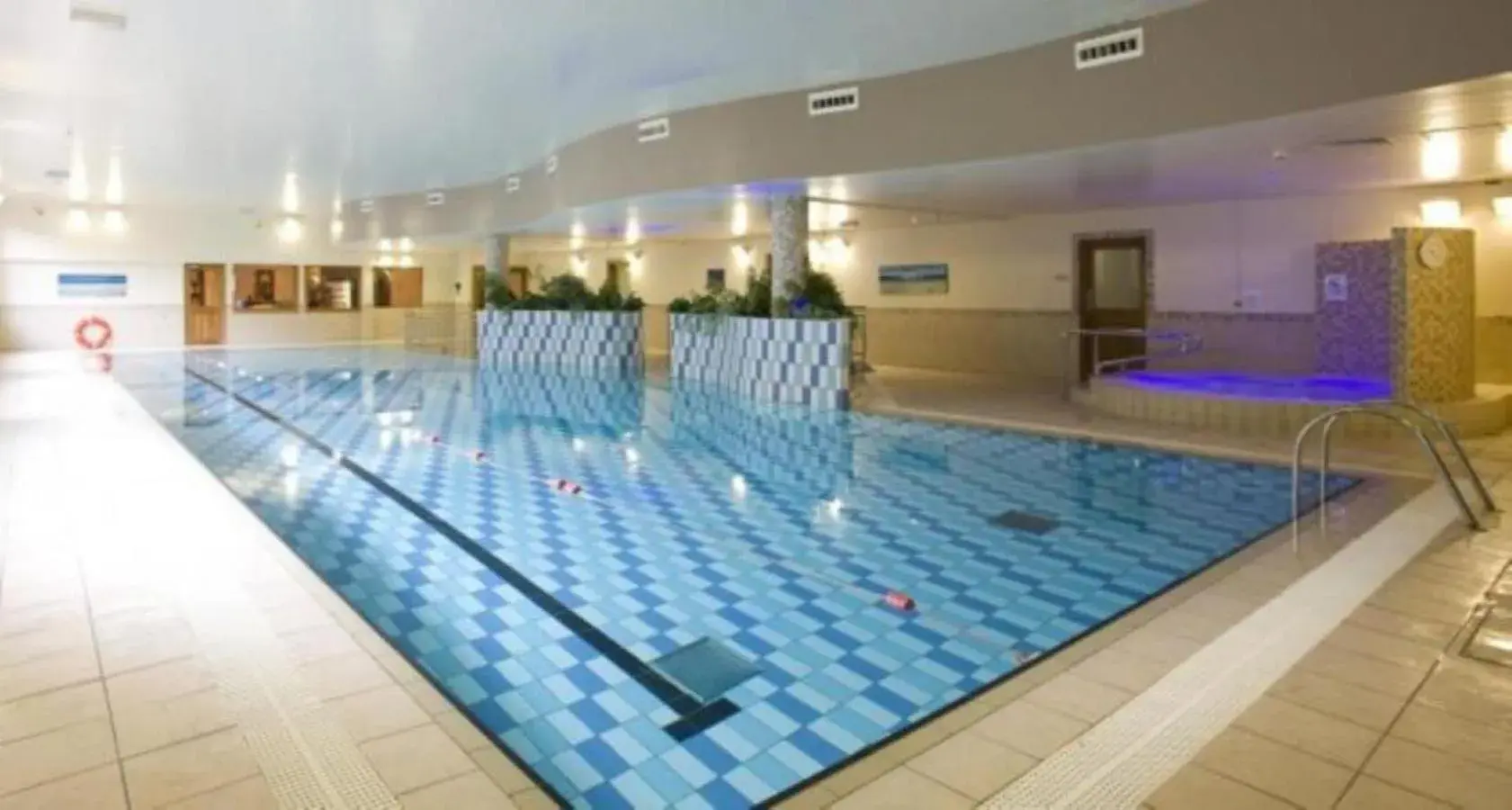 Swimming pool in Clayton Hotel & Leisure Club Sligo Swimming pool in Clayton Hotel & Leisure Club Sligo