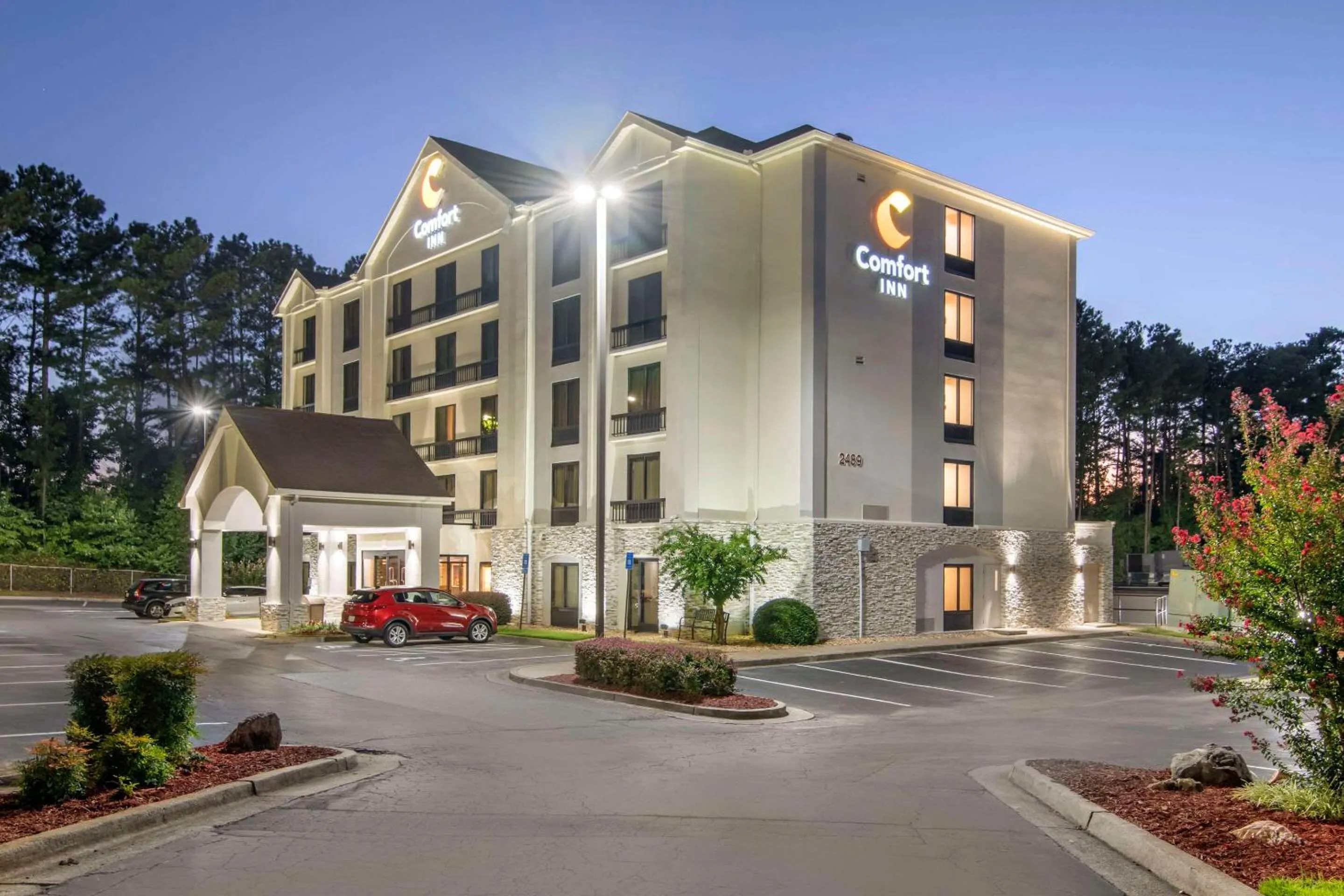 Property building in Comfort Inn Kennesaw