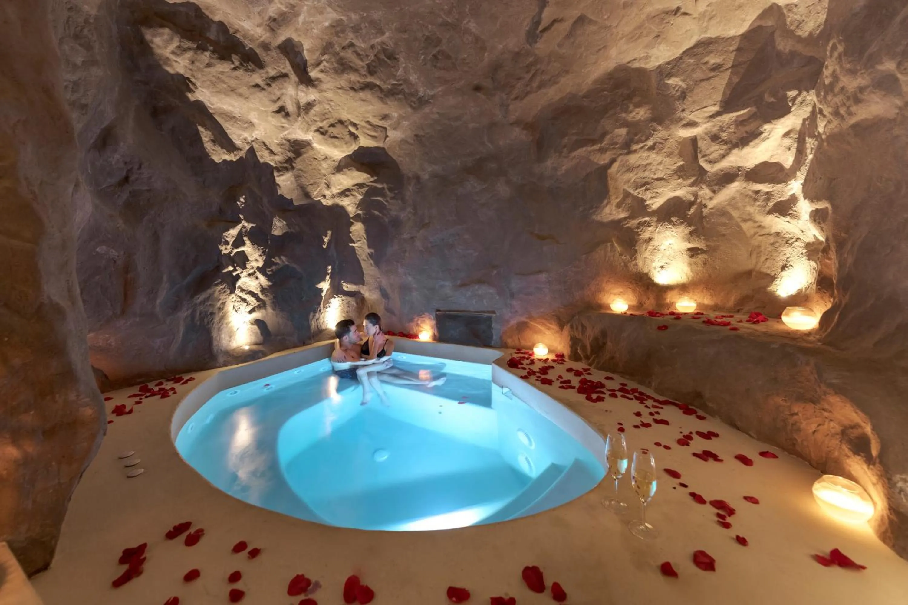 Spa and wellness centre/facilities in North Santorini - A Luxury Spa Hotel