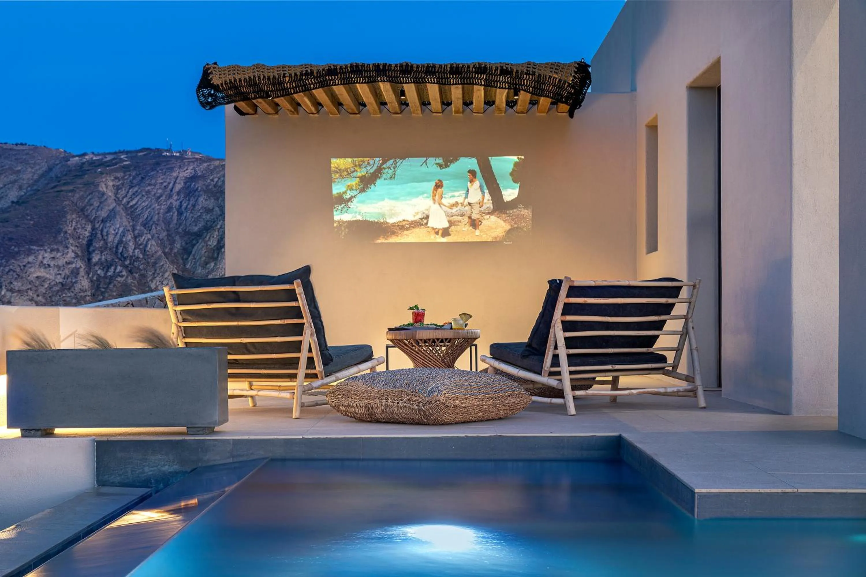 TV and multimedia in North Santorini - A Luxury Spa Hotel