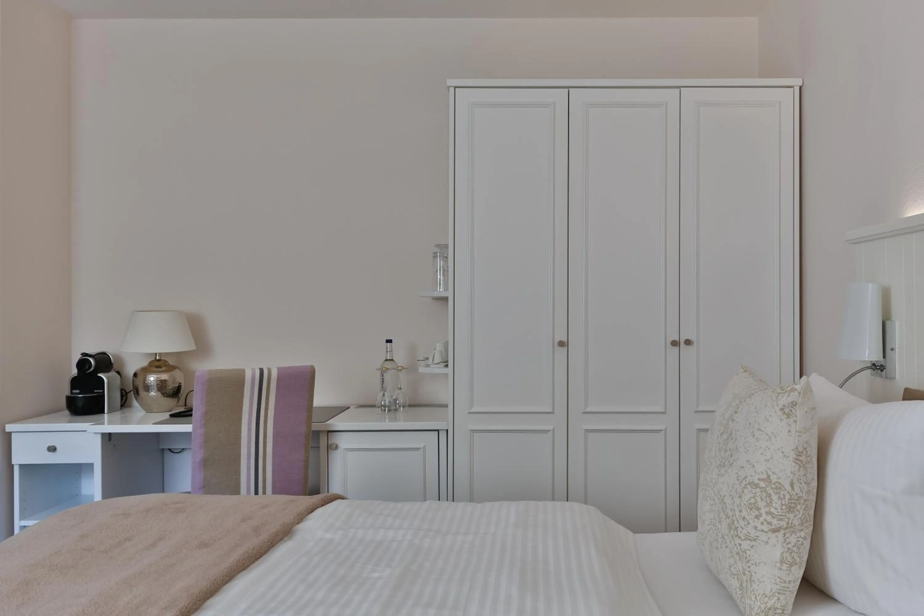 Decorative detail, Bed in Hotel Uthland