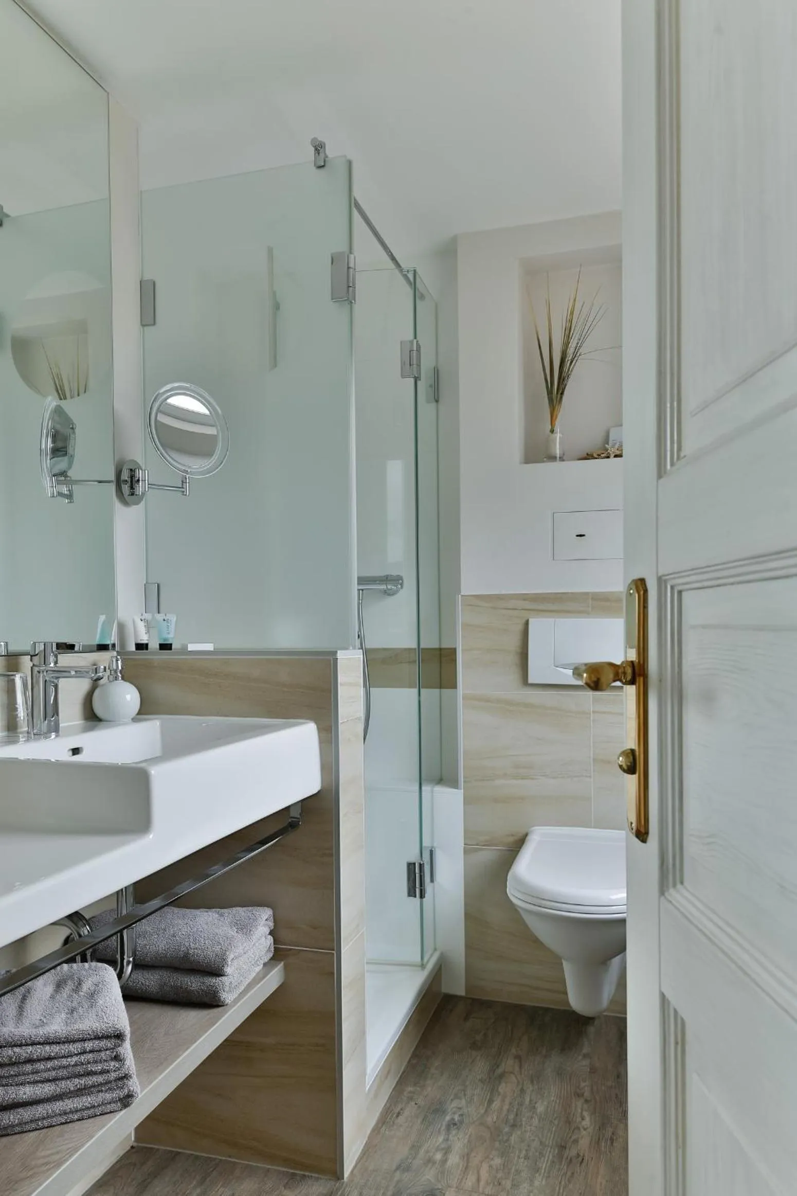 Toilet in Hotel Uthland