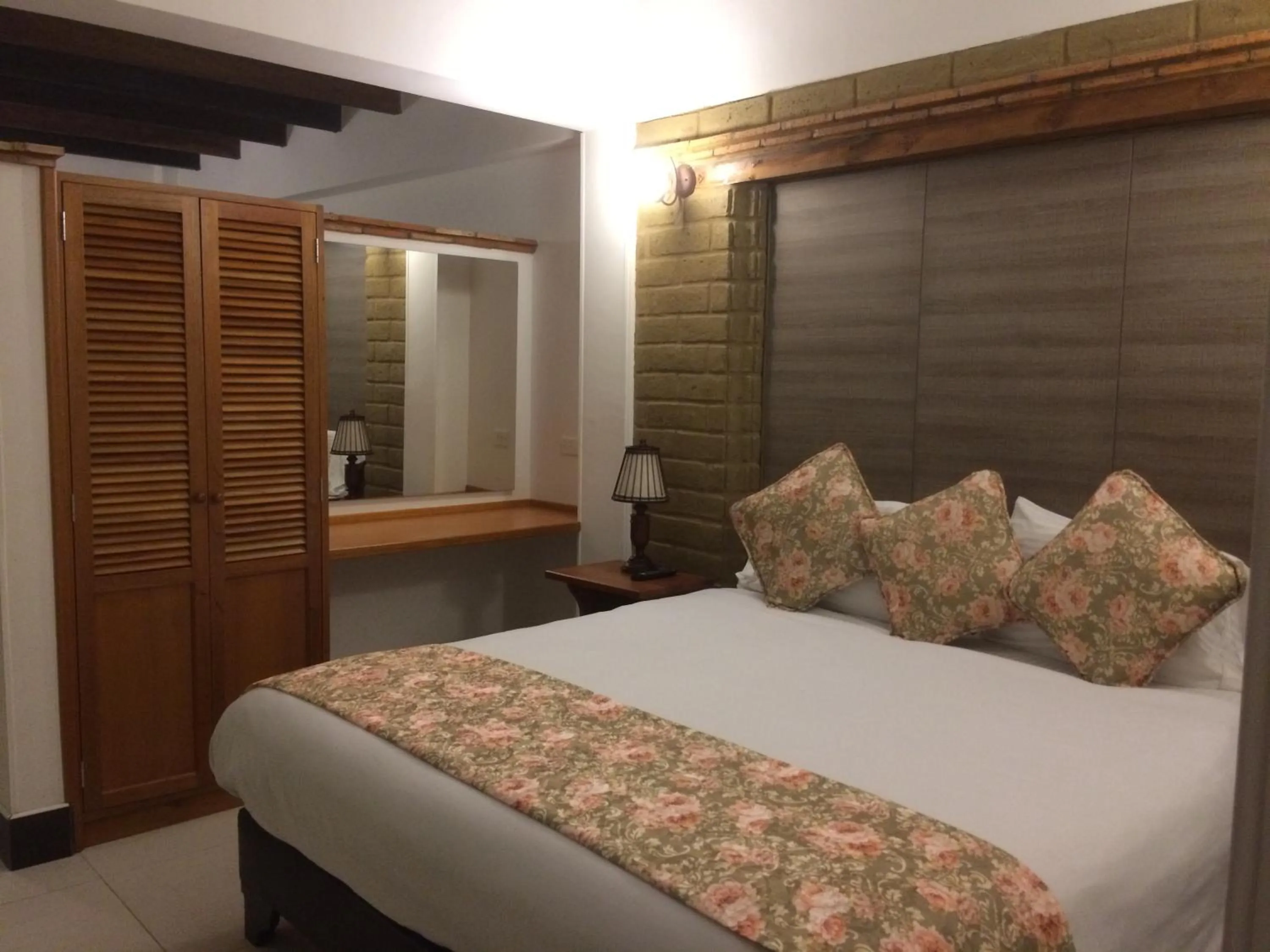 Photo of the whole room, Bed in Hotel El Giro