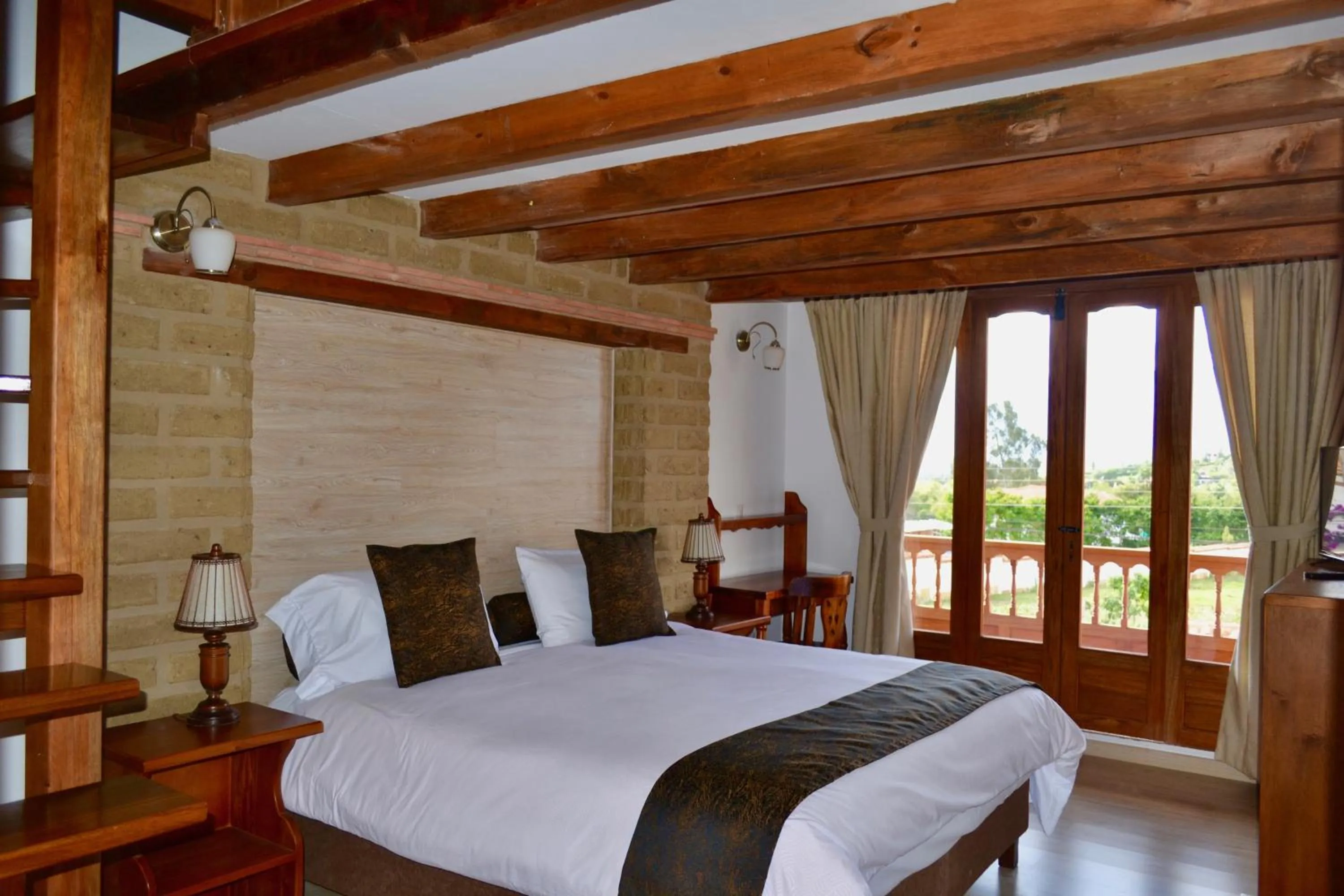 Photo of the whole room, Bed in Hotel El Giro