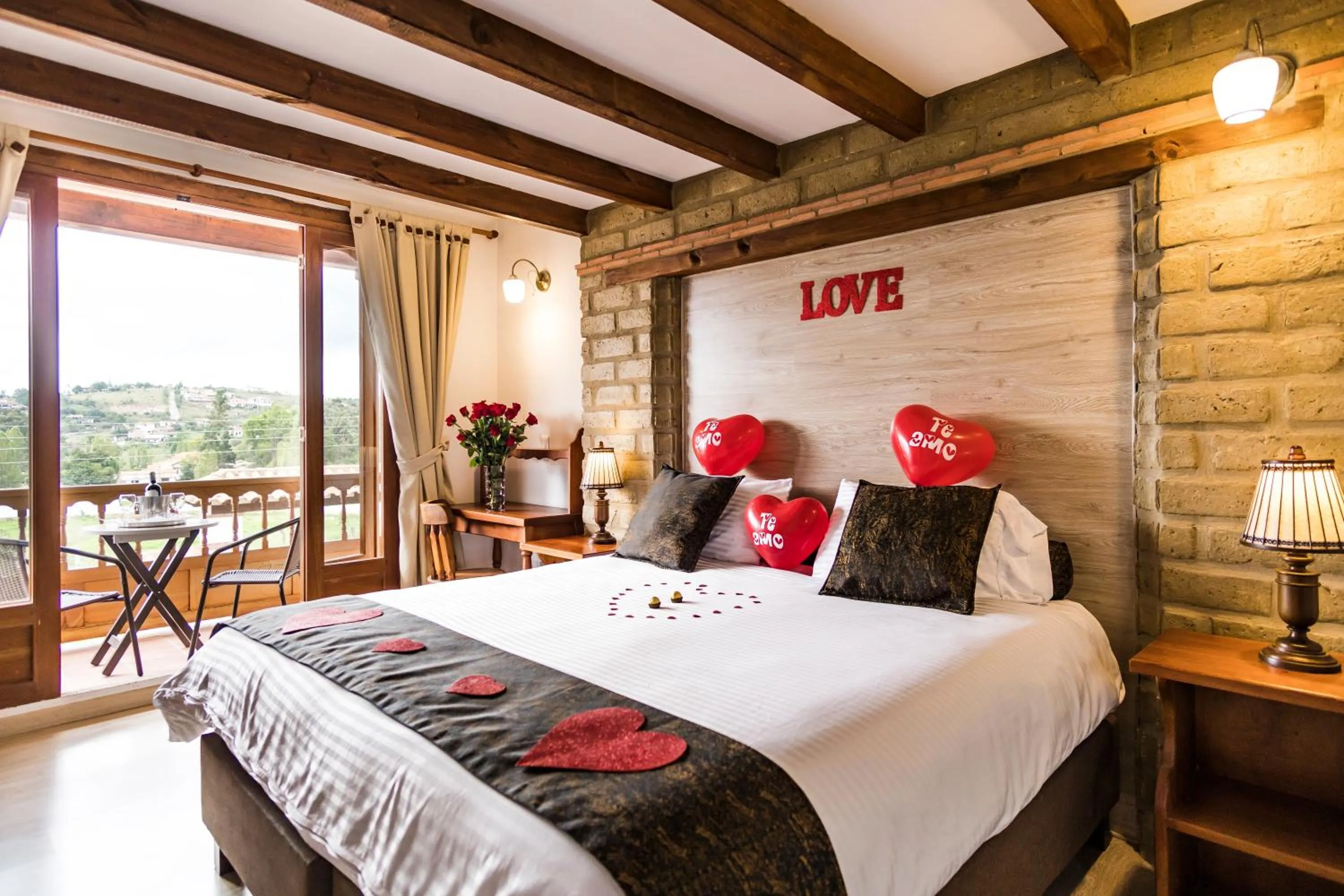 Photo of the whole room, Bed in Hotel El Giro