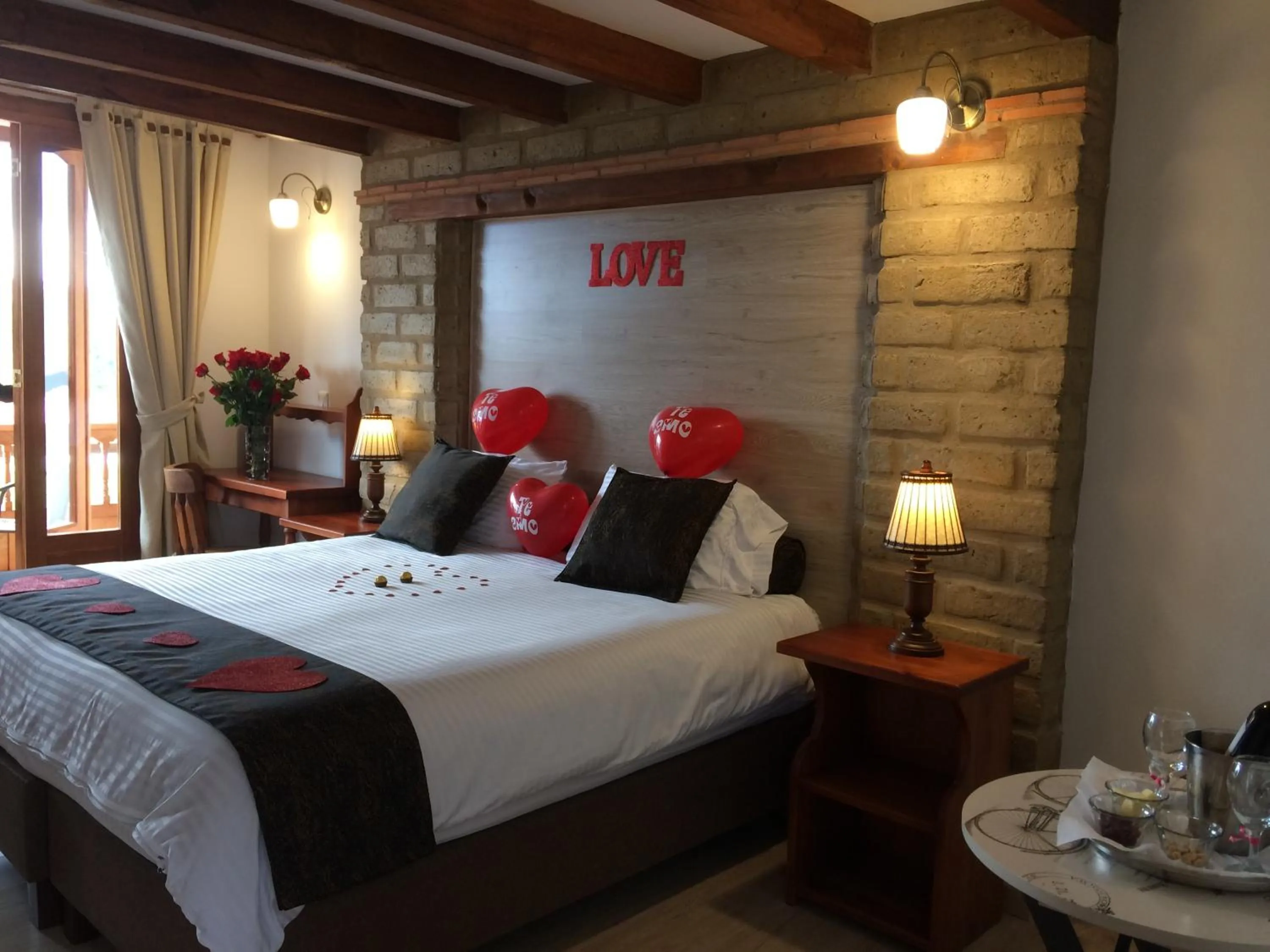 Photo of the whole room, Bed in Hotel El Giro