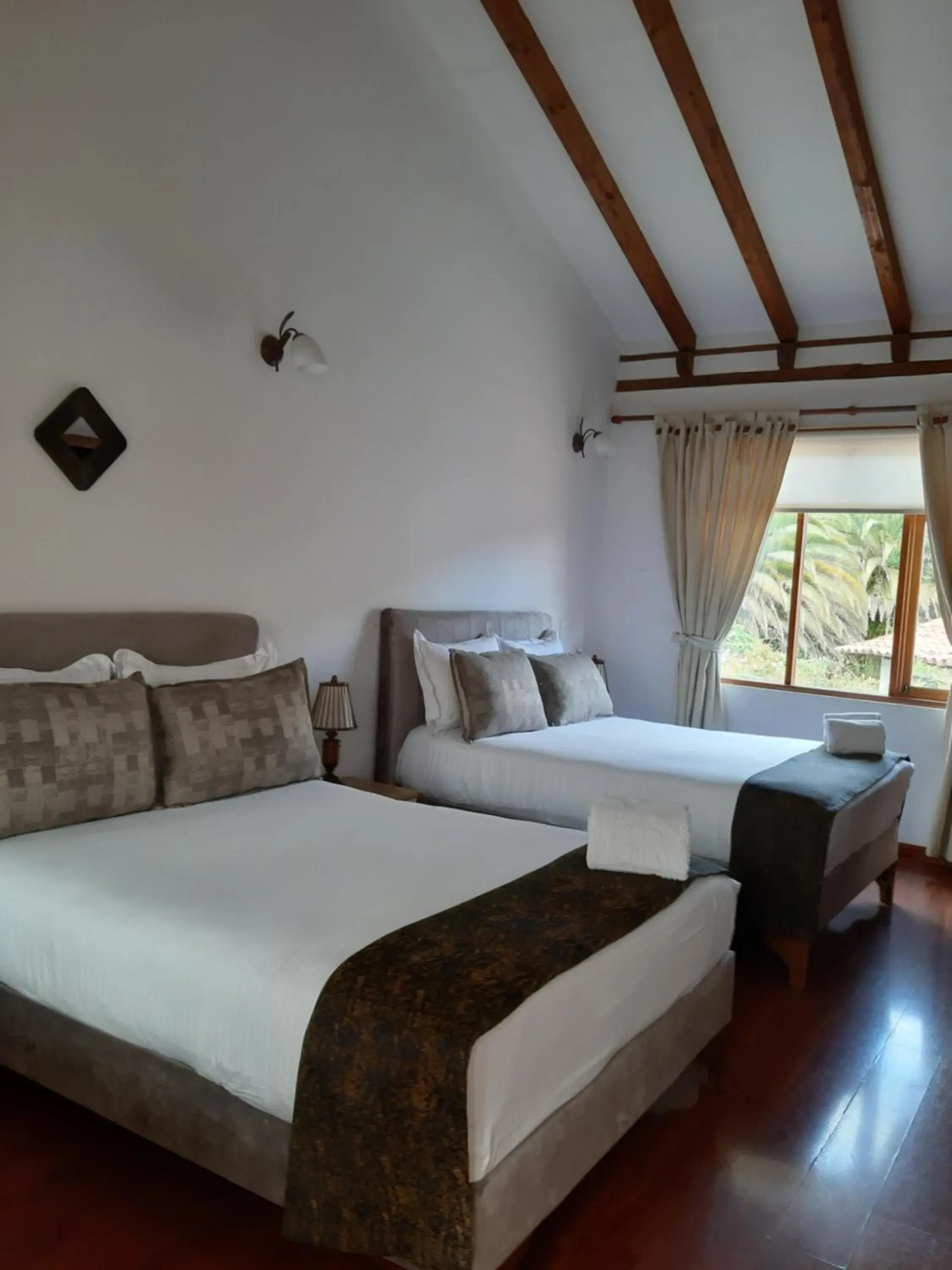 Triple Room with Mountain View in Hotel El Giro Triple Room with Mountain View in Hotel El Giro