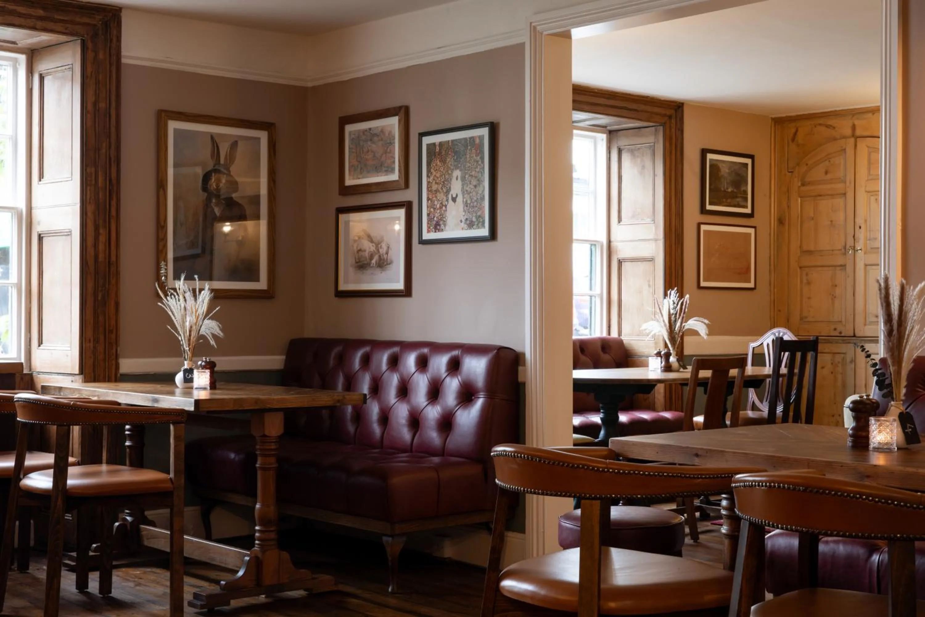 Restaurant/places to eat in The Lamb Inn