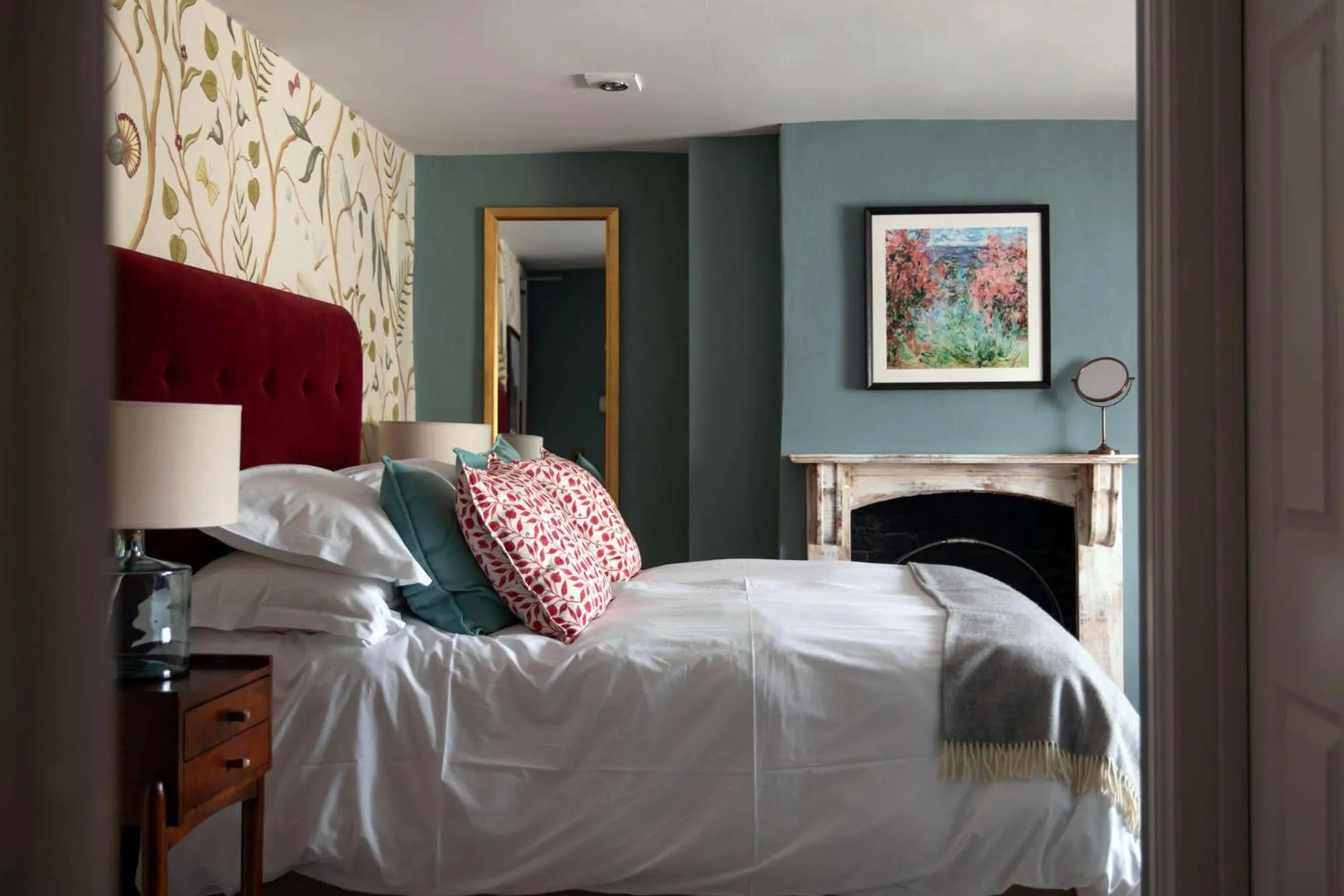 Bedroom, Bed in The Lamb Inn