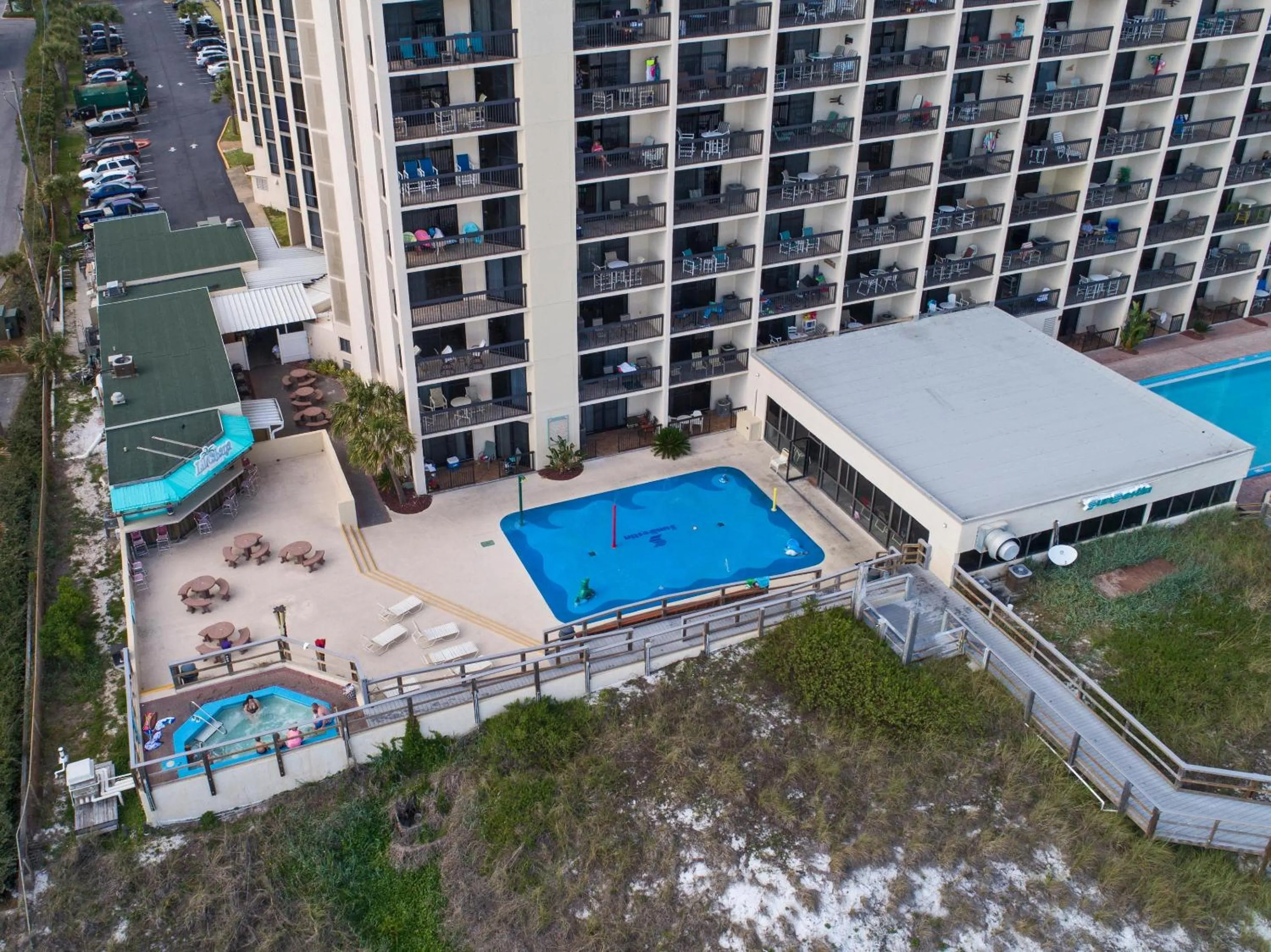 Property building in Sundestin Beach Resort