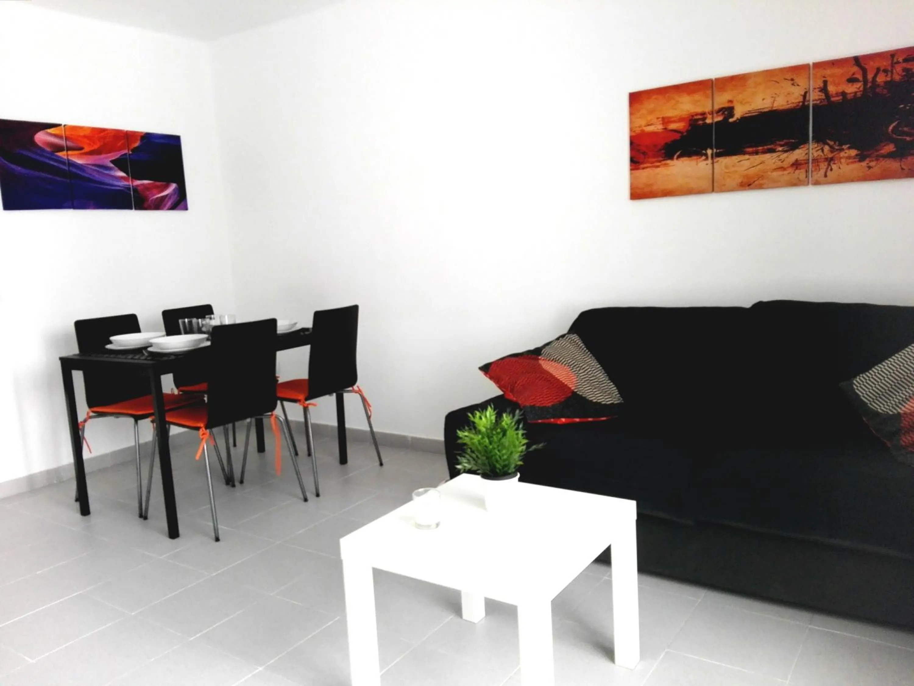 Apartamento Renovado,vistas piscina, aire acondicionado,wifi