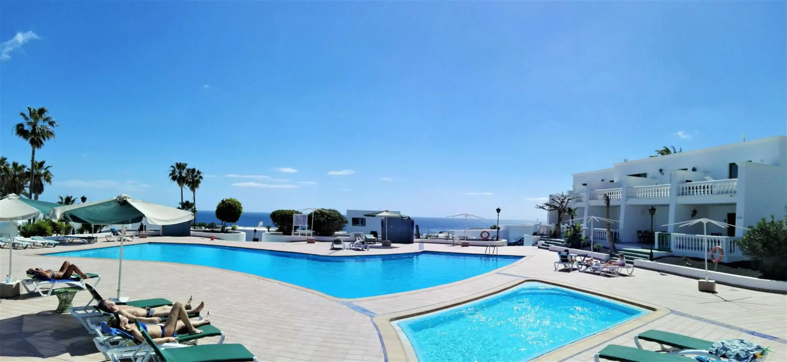 Apartamento Renovado,vistas piscina, aire acondicionado,wifi Apartamento Renovado,vistas piscina, aire acondicionado,wifi