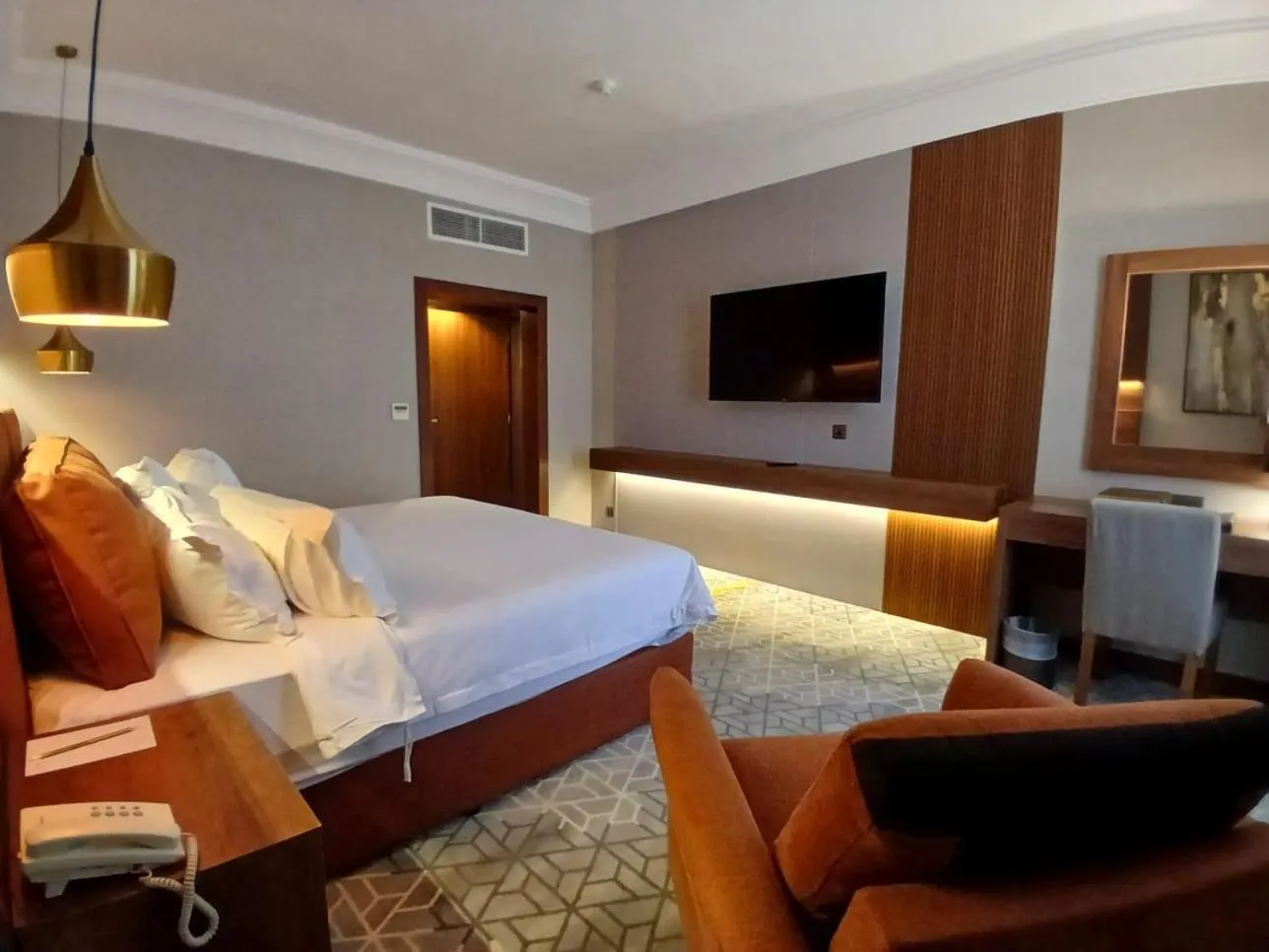 TV and multimedia, Bed in Crown Town Hotel