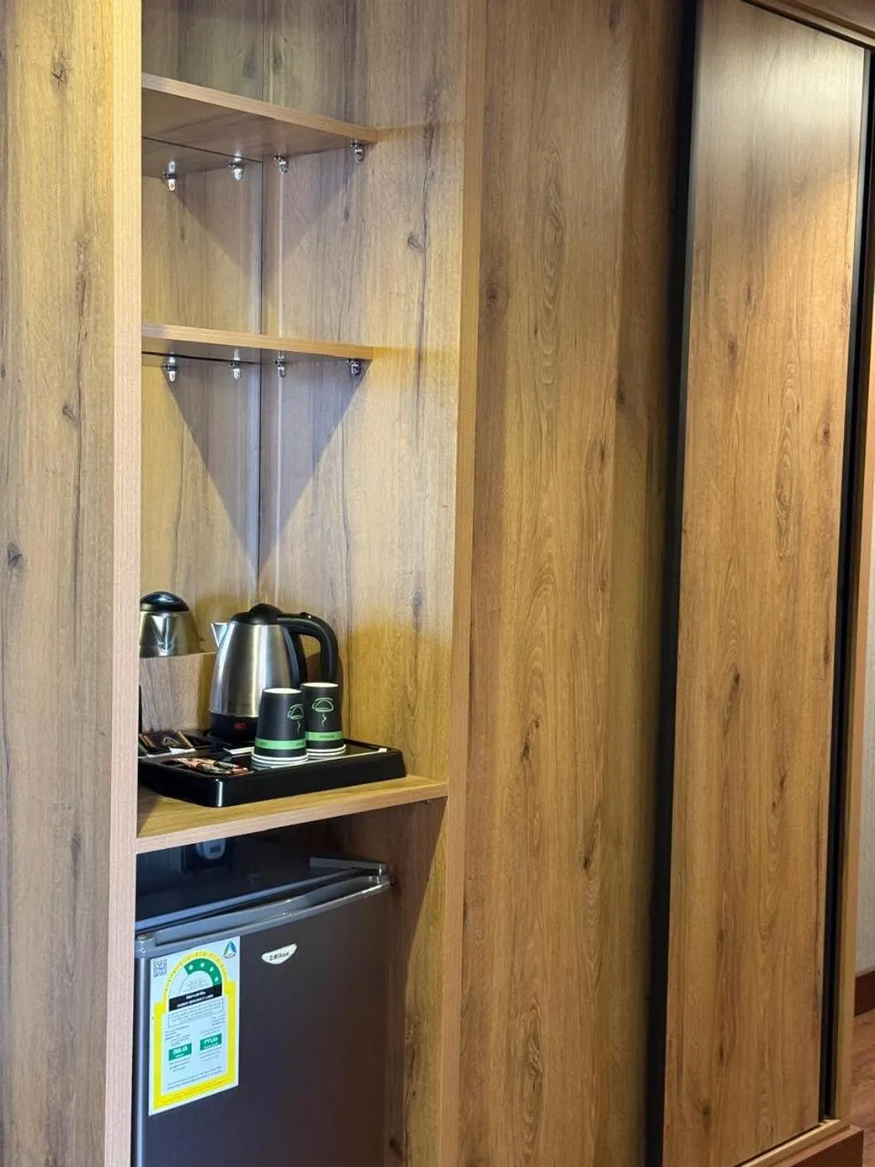 Coffee/tea facilities in Crown Town Hotel