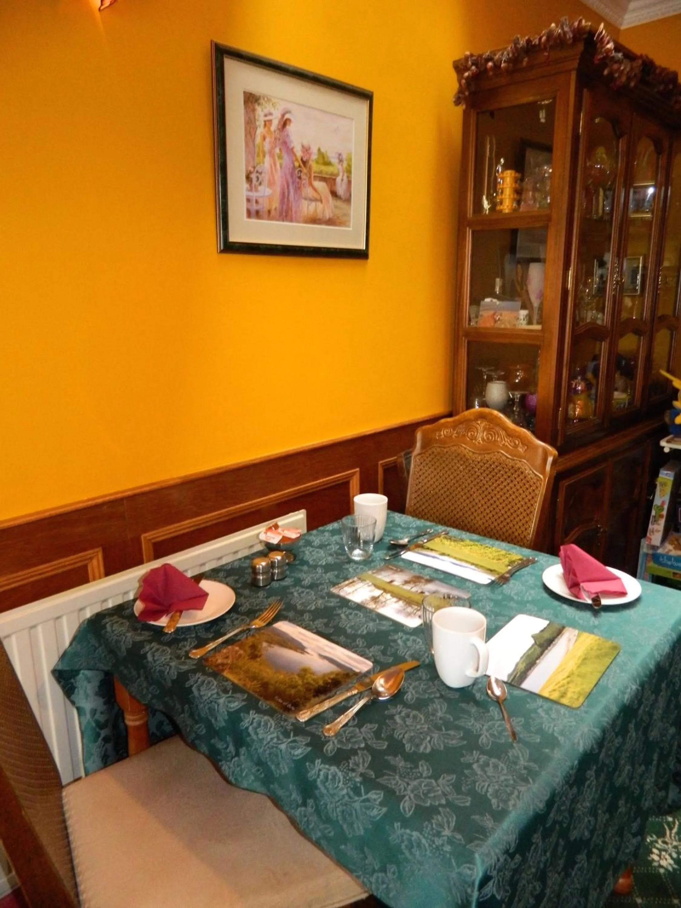Dining area in Sunnyside House