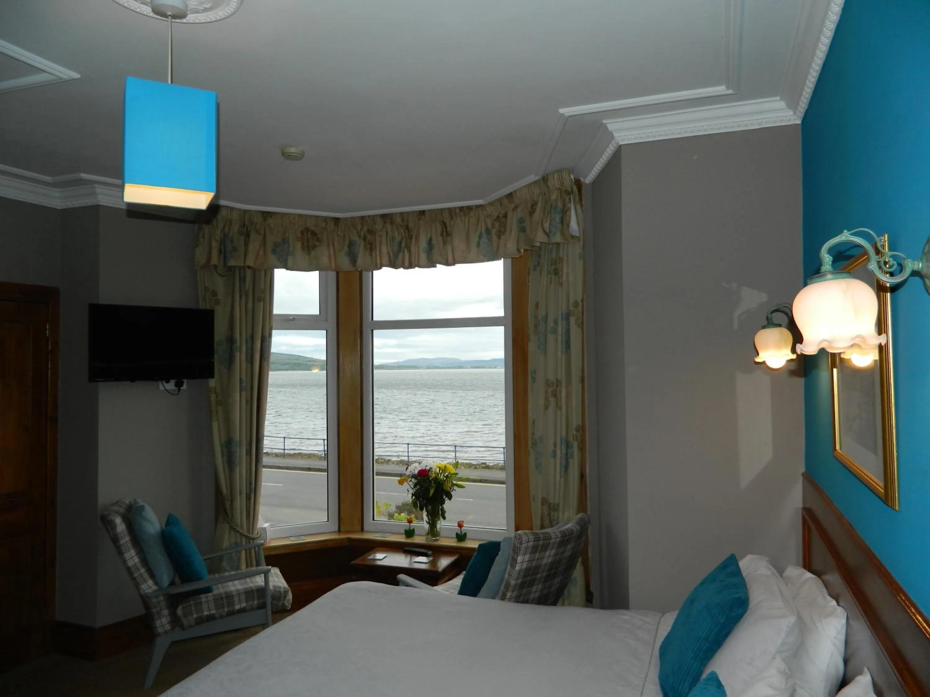 Sea view, Bed in Sunnyside House