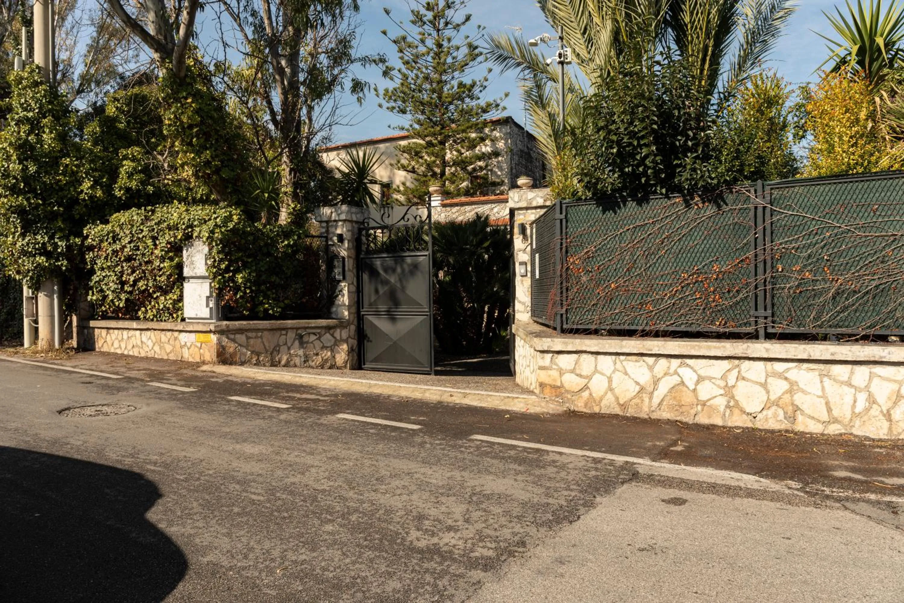 Facade/entrance in Dimora San Bartolomeo