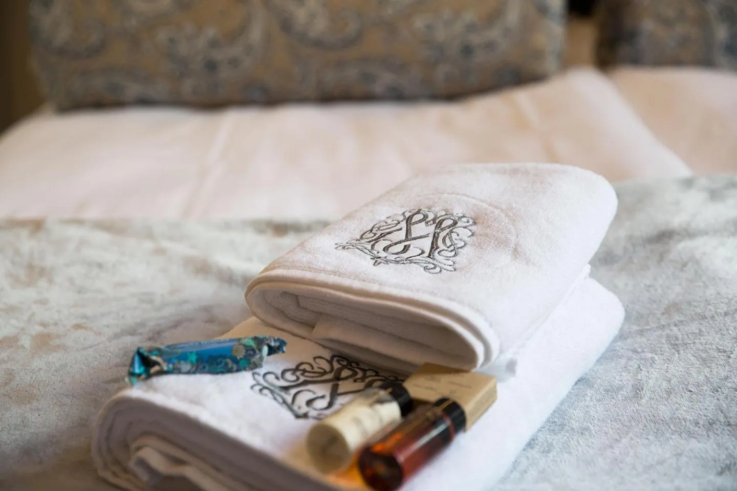 Bed in Villa Mistral