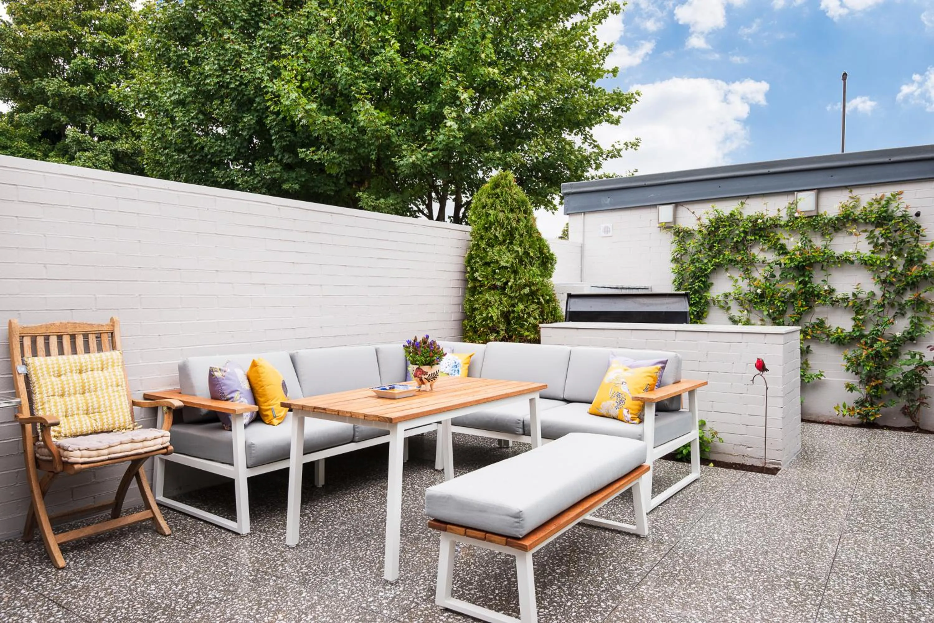 Property building in Windsorian Experience