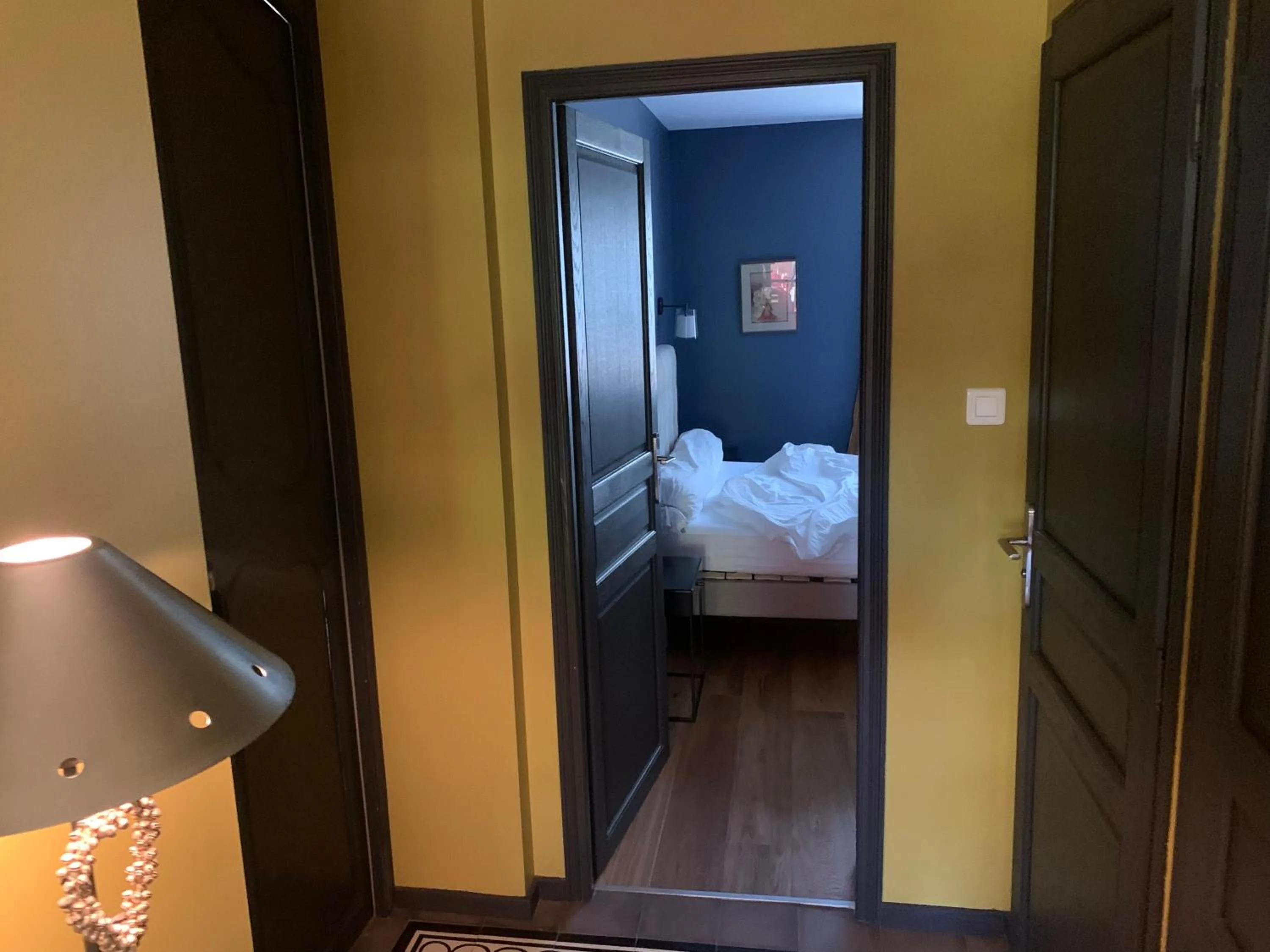 Bedroom, Bed in les epis du vent