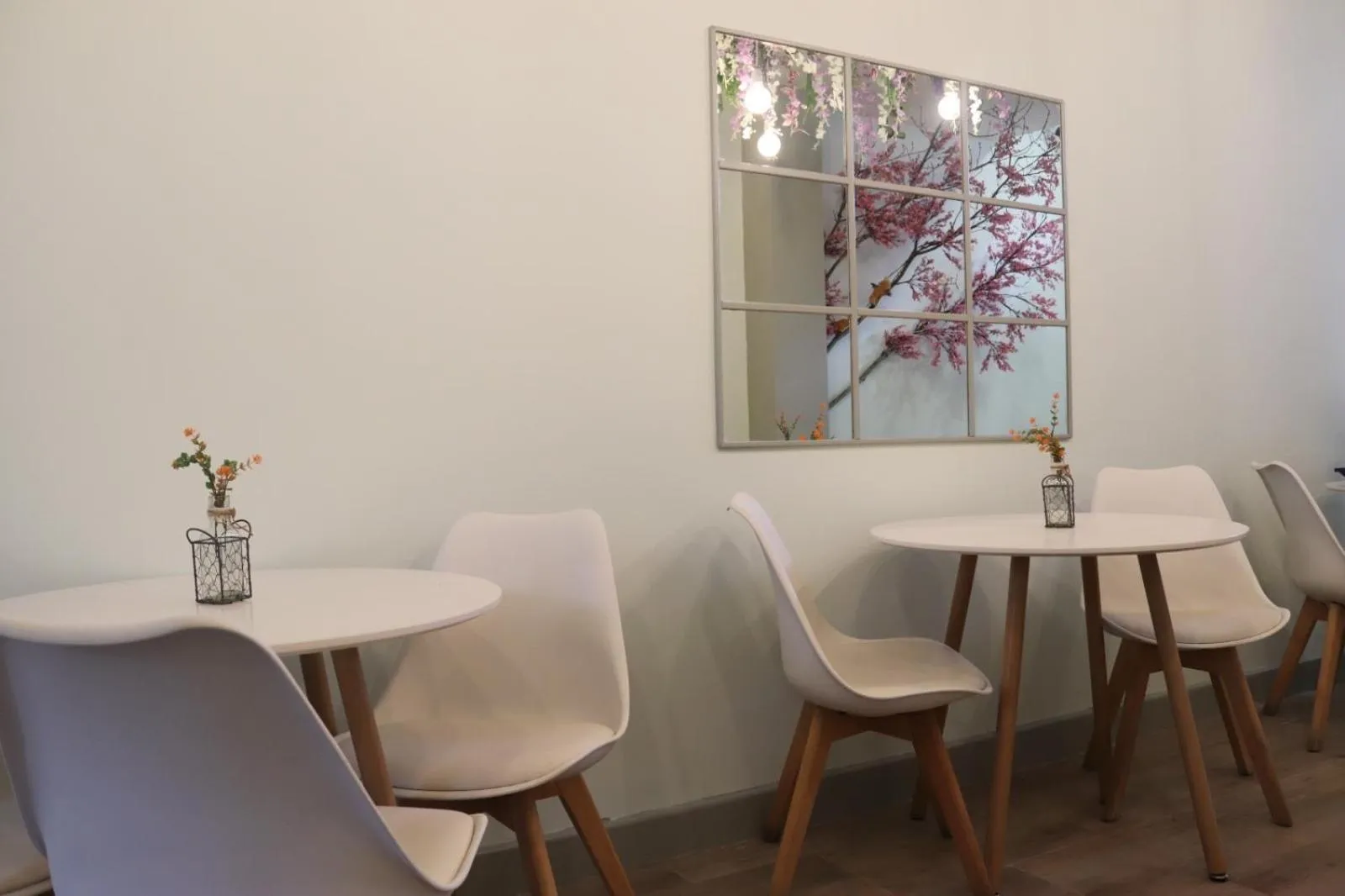 Communal lounge/ TV room in Mirandesa Garden