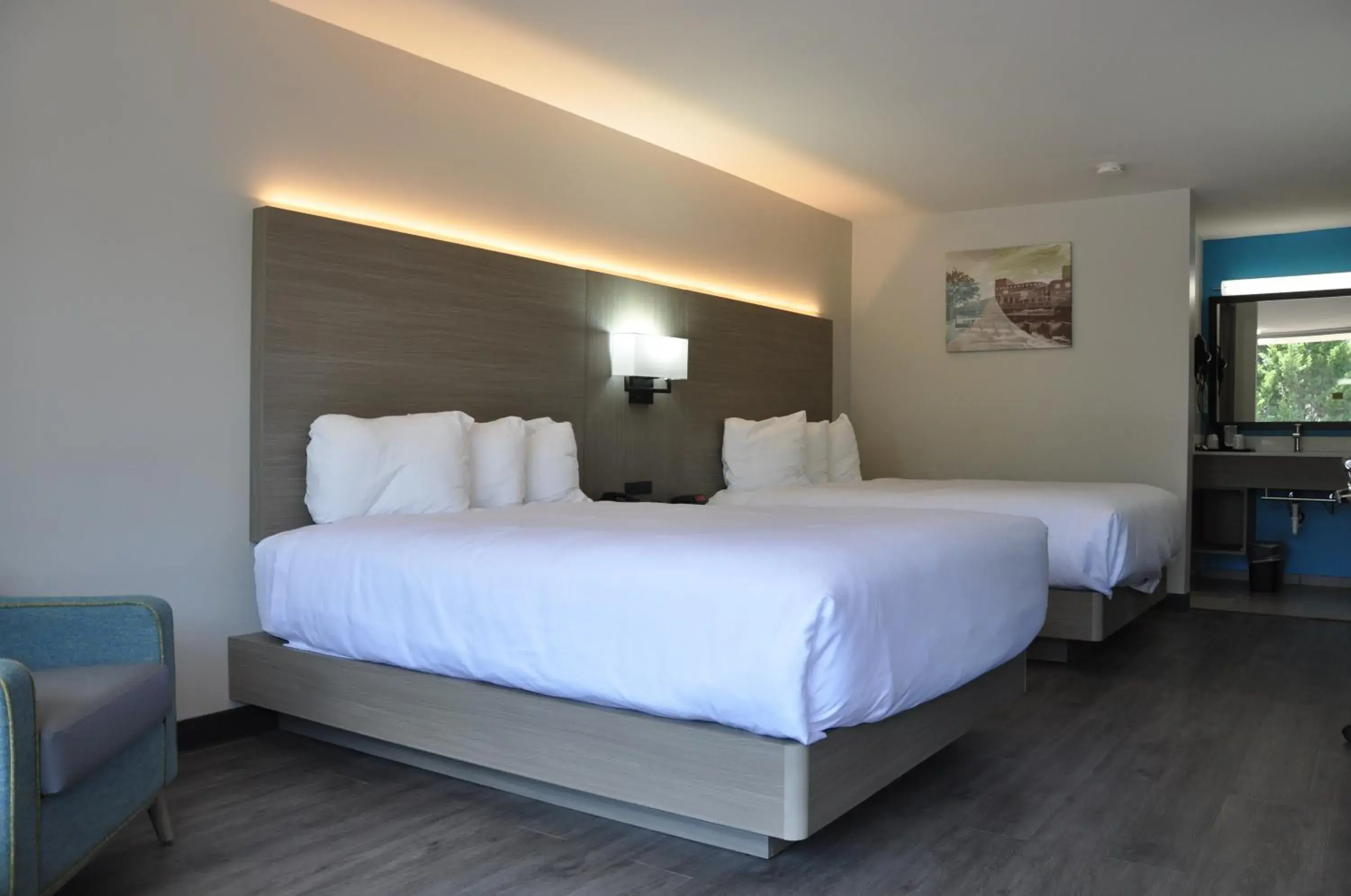 Bed in Best Western Greenville Airport Bed in Best Western Greenville Airport