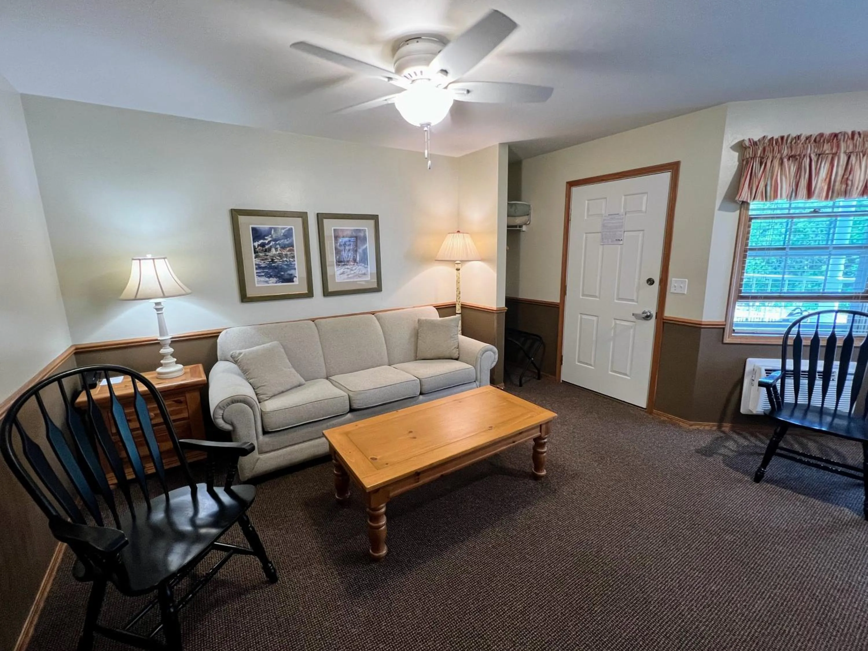 Bay Breeze Resort