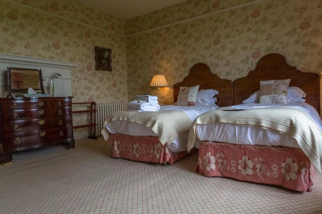Bed in Aylworth Manor
