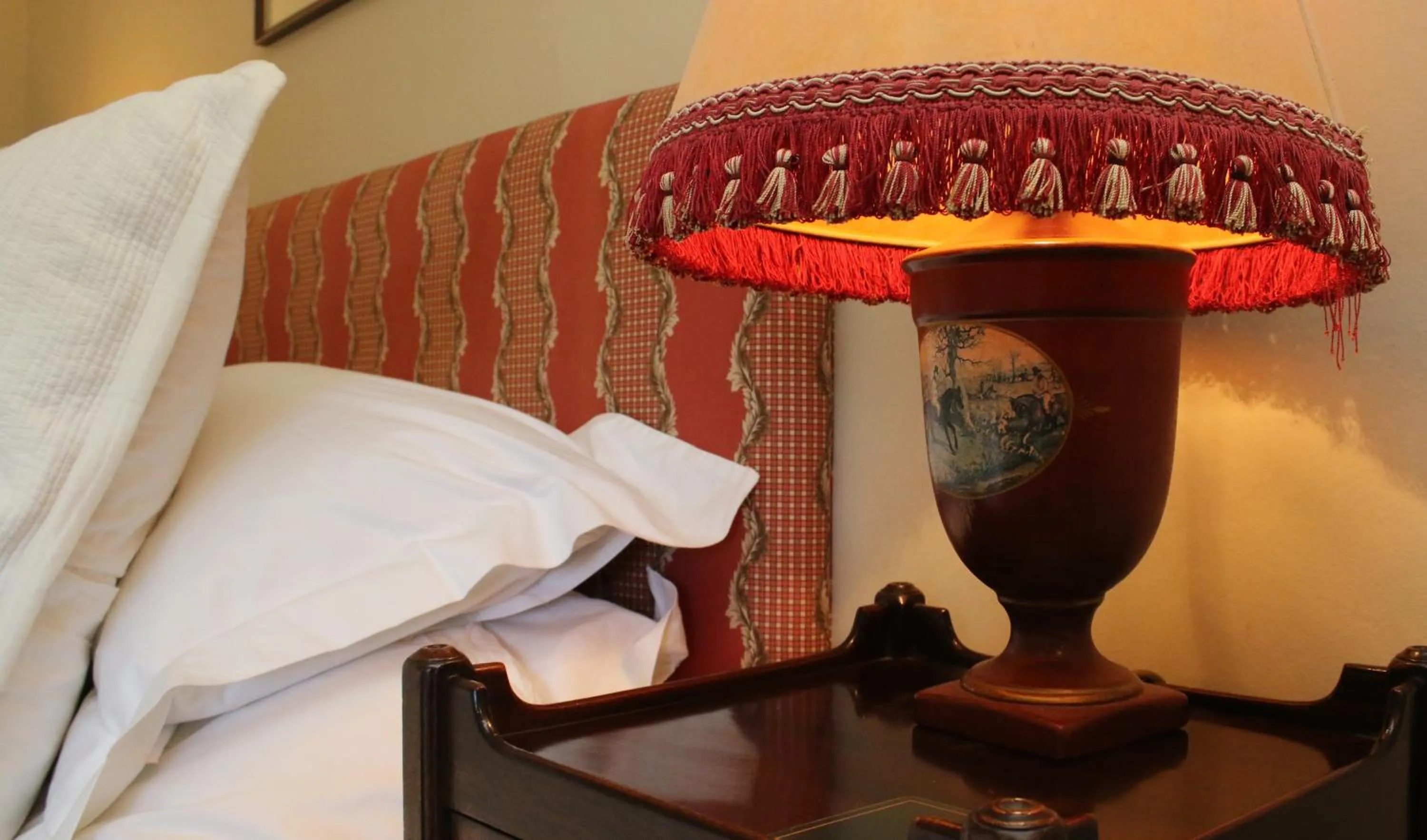 Bed in Aylworth Manor