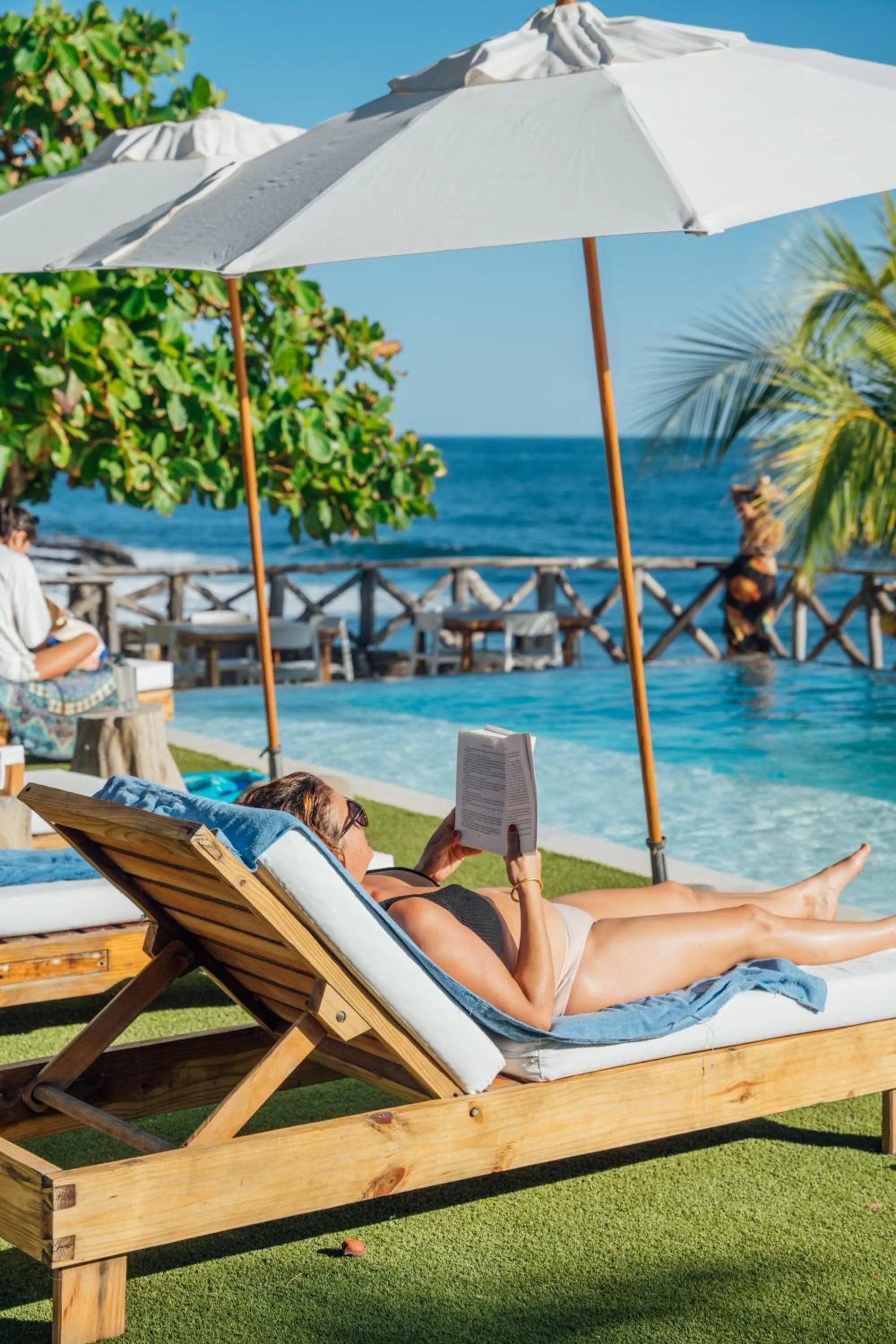 Puro Surf Hotel & Performance Academy