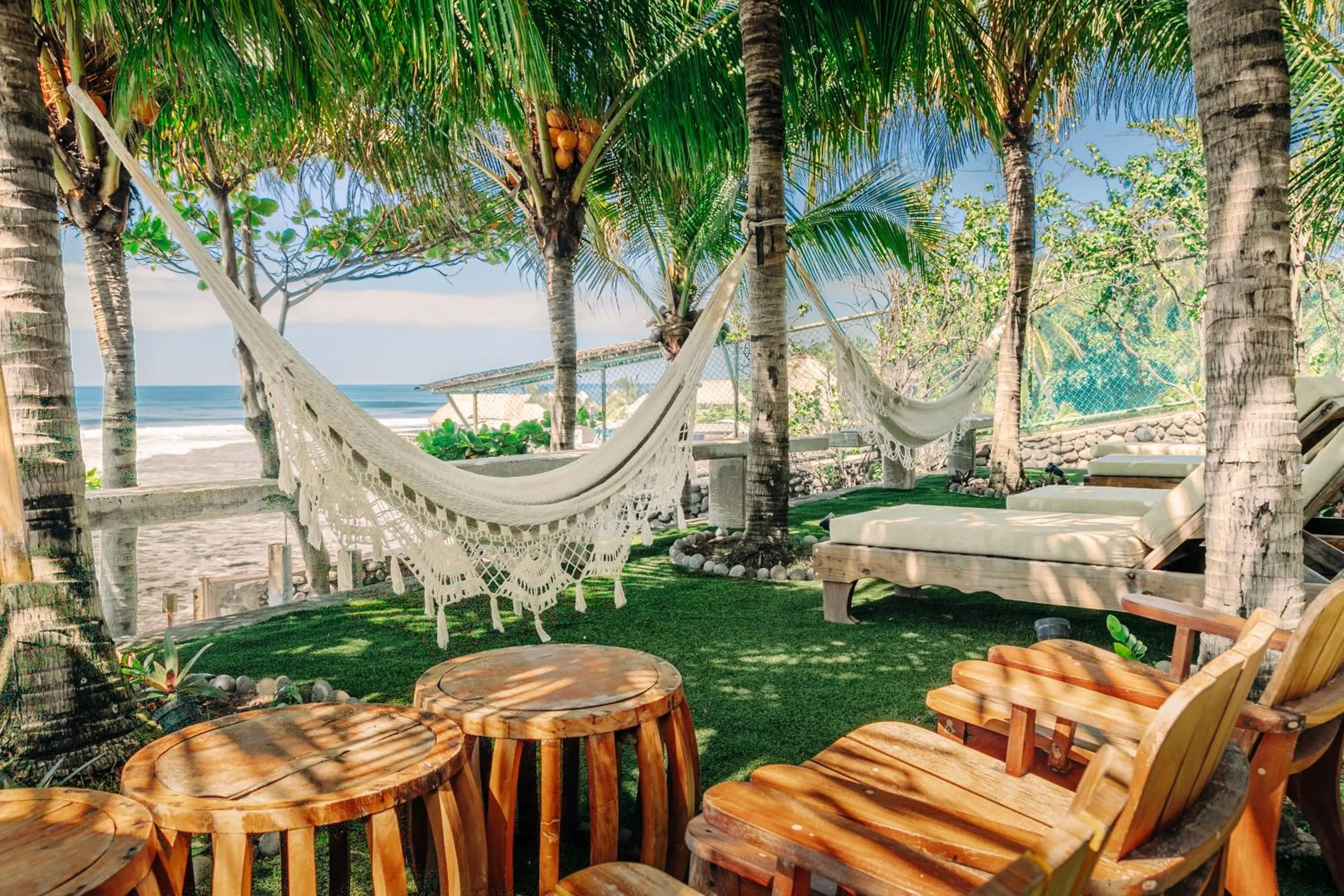 Puro Surf Hotel & Performance Academy