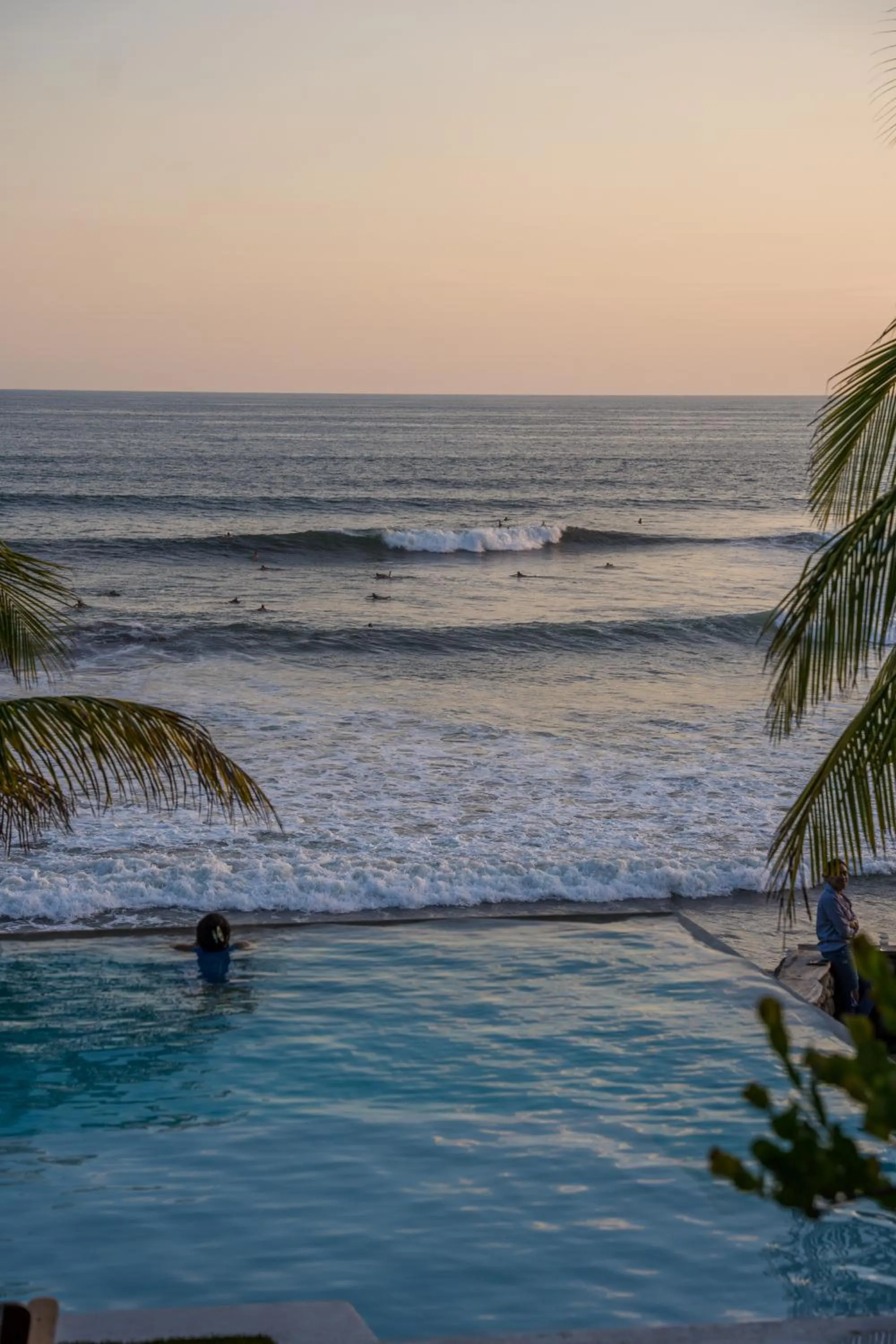 Puro Surf Hotel & Performance Academy
