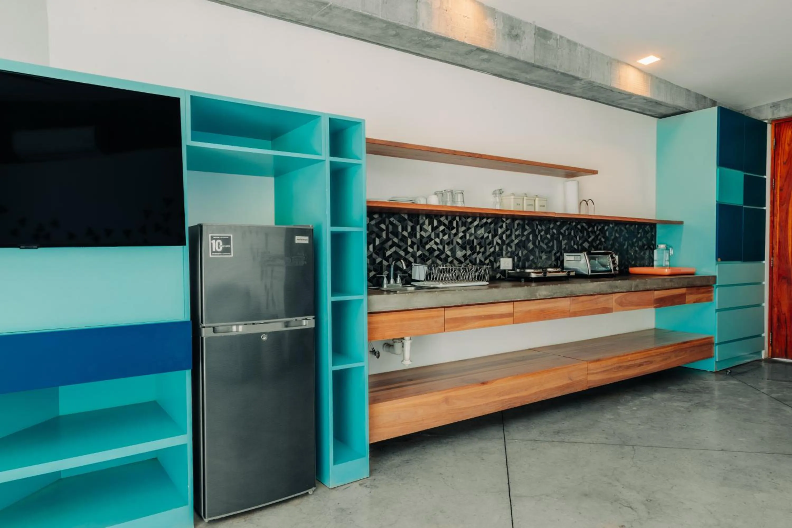 Puro Surf Hotel & Performance Academy