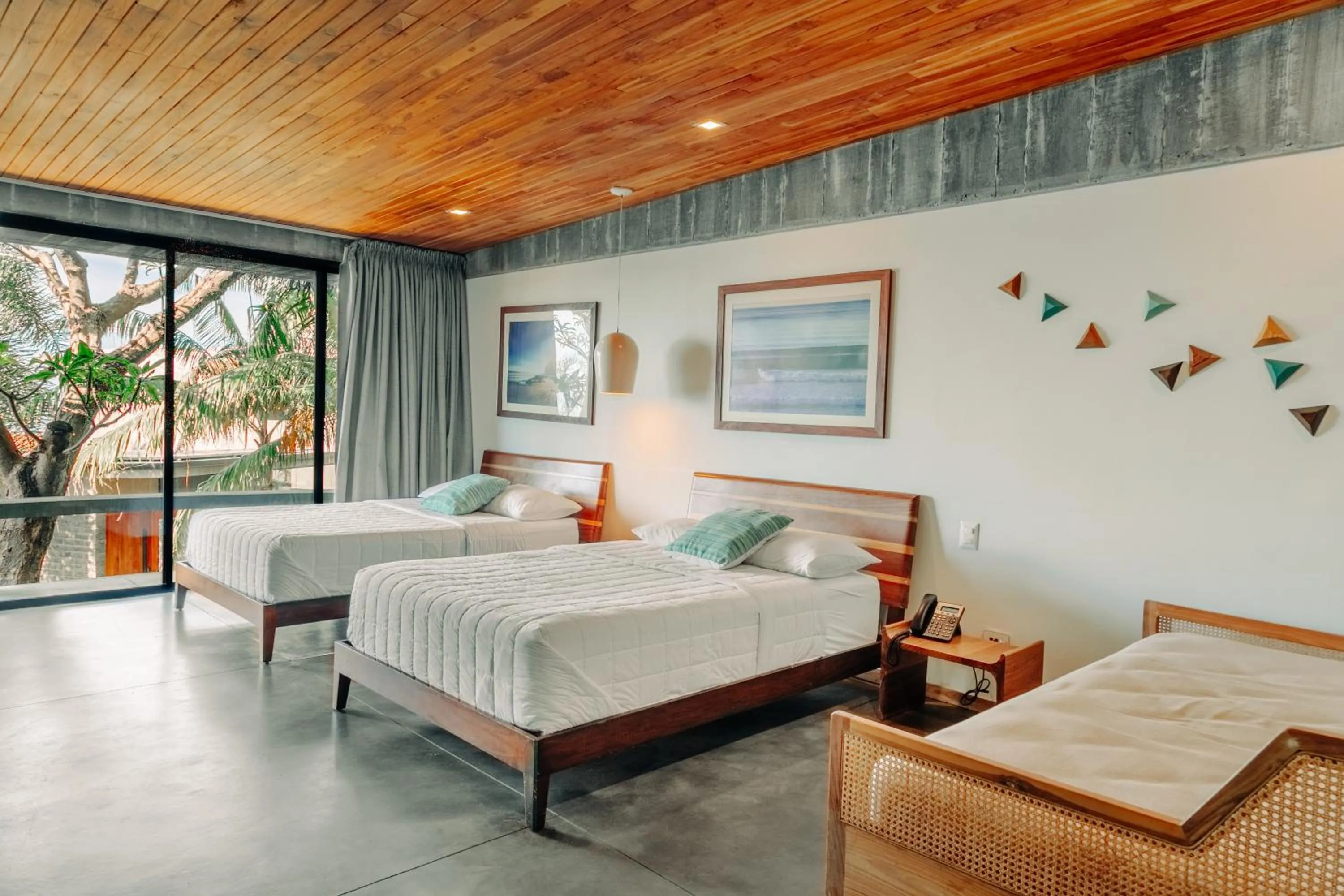 Bed in Puro Surf Hotel & Performance Academy