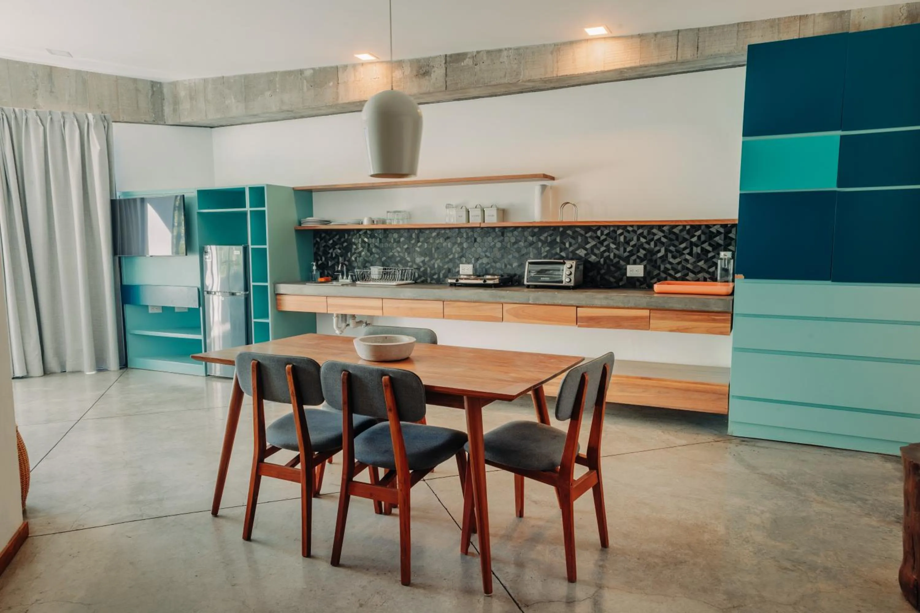 Puro Surf Hotel & Performance Academy