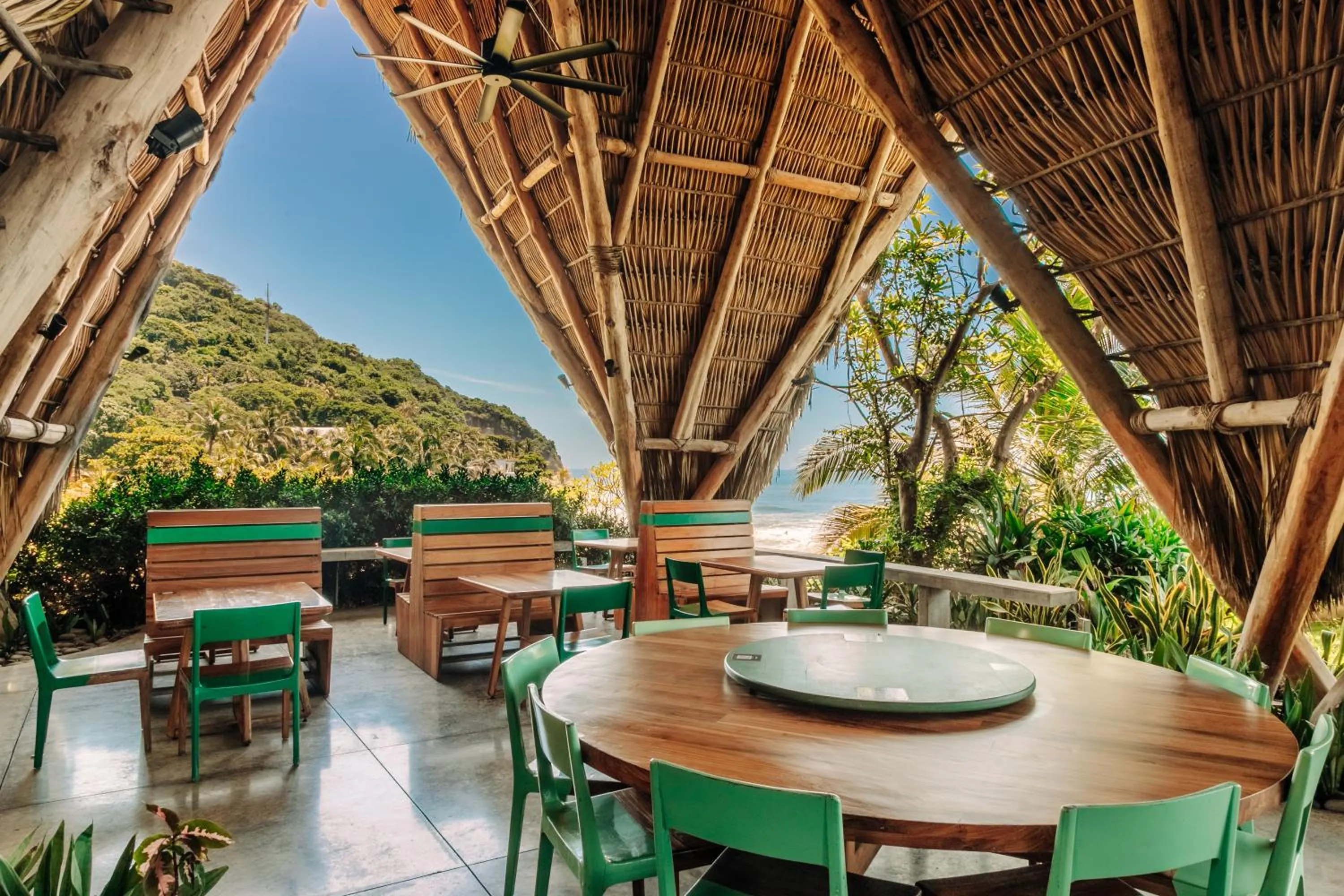 Puro Surf Hotel & Performance Academy