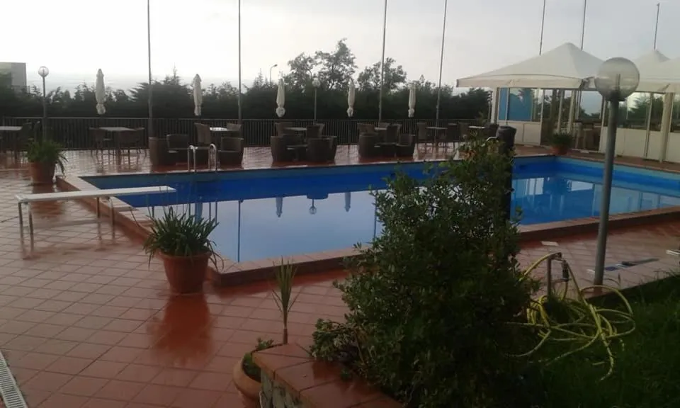 Swimming pool in Residence la Vignetta