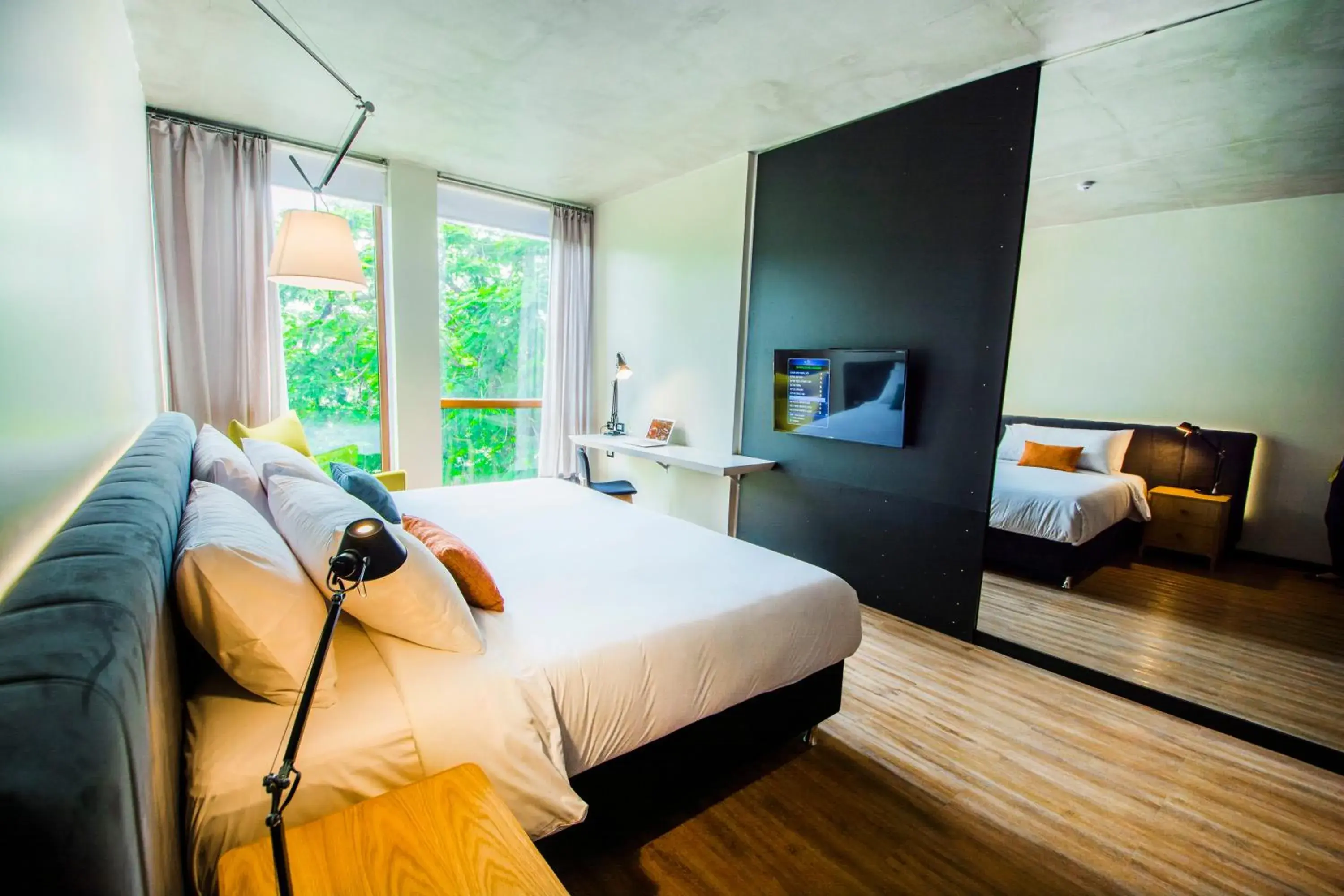 Photo of the whole room, Bed in Five Hotel & Residences Photo of the whole room, Bed in Five Hotel & Residences