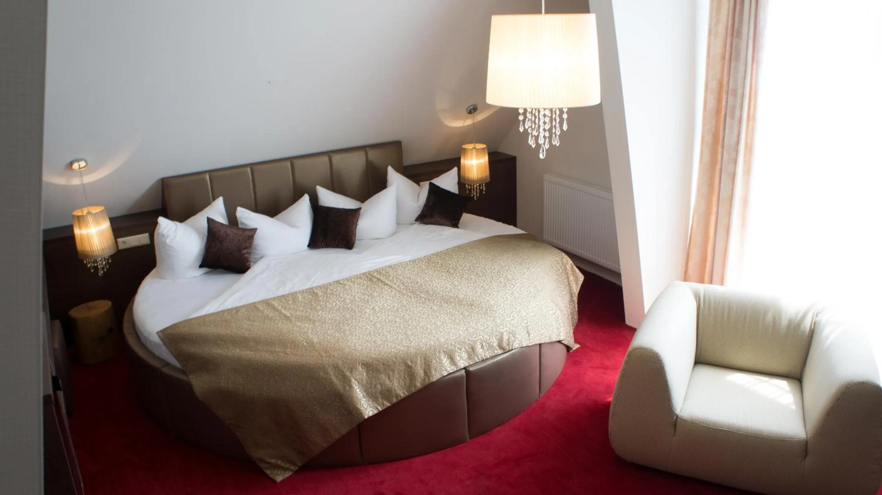 Living room, Bed in Erlebnishotel "Zur Schiffsmühle" GmbH