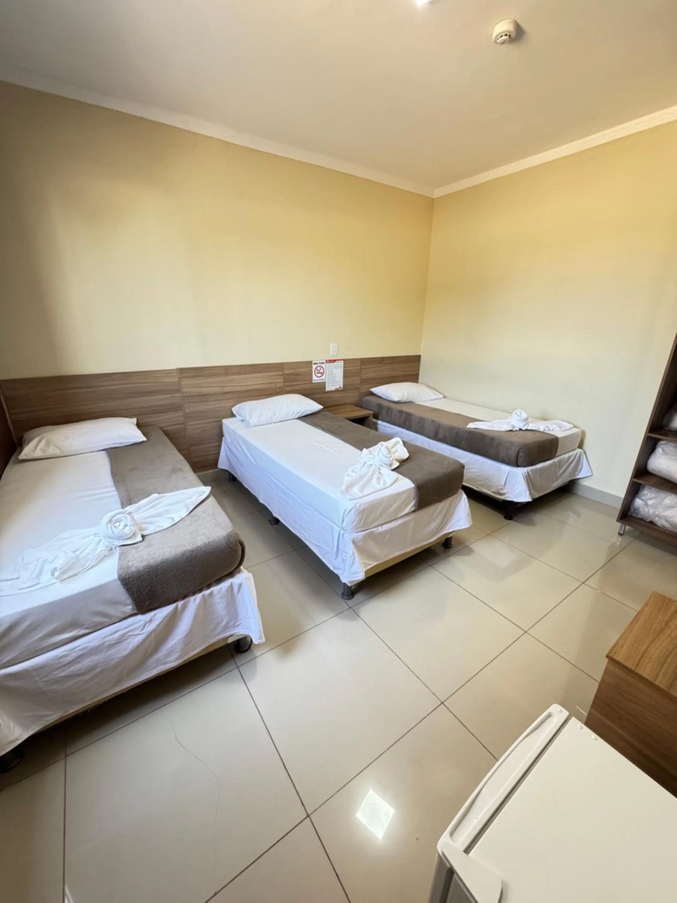 Bed in Aeroporto Plaza Hotel