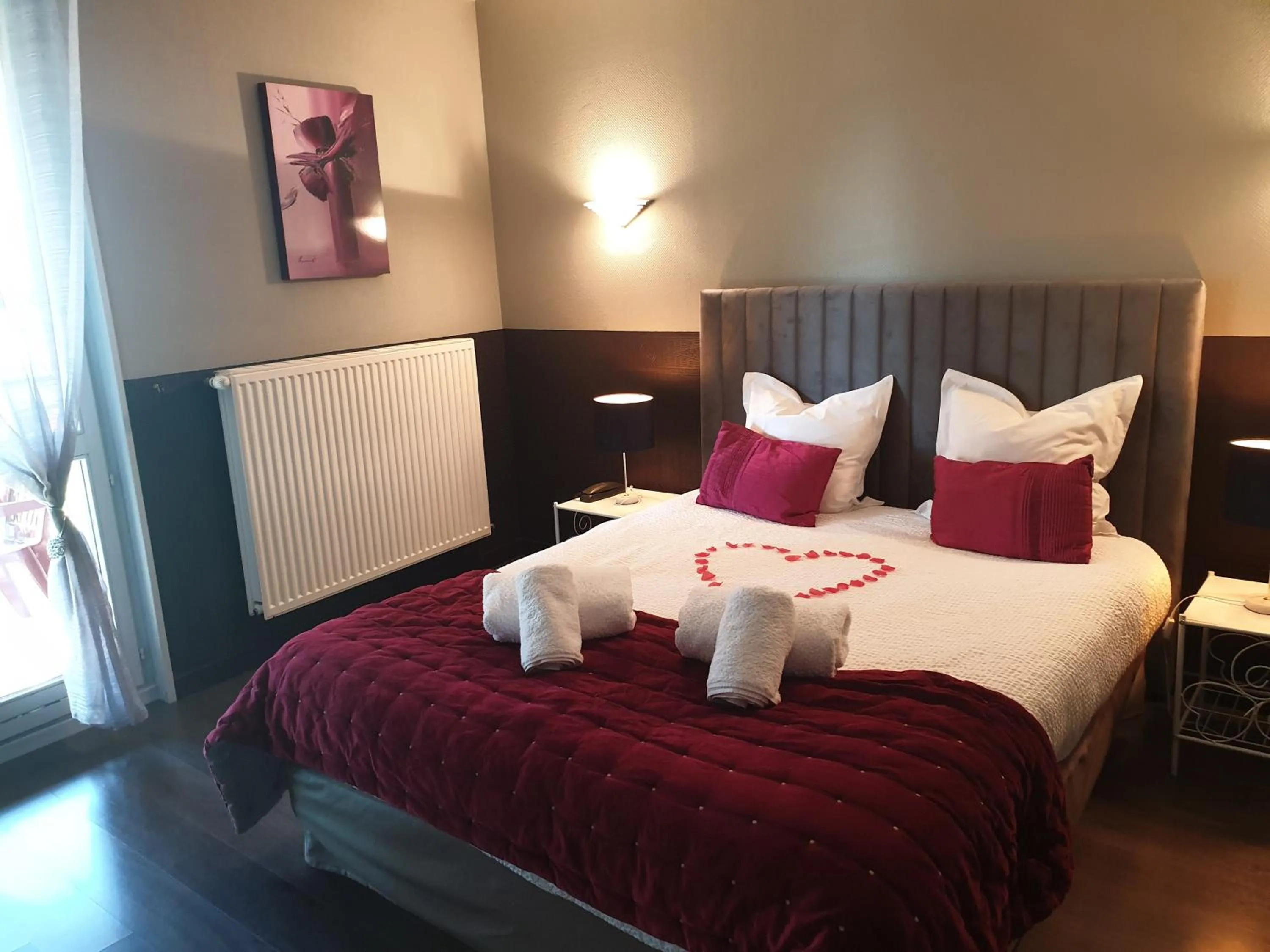 Bed in Relais Vosgien - Hôtel Restaurant "la Table de Sophia"