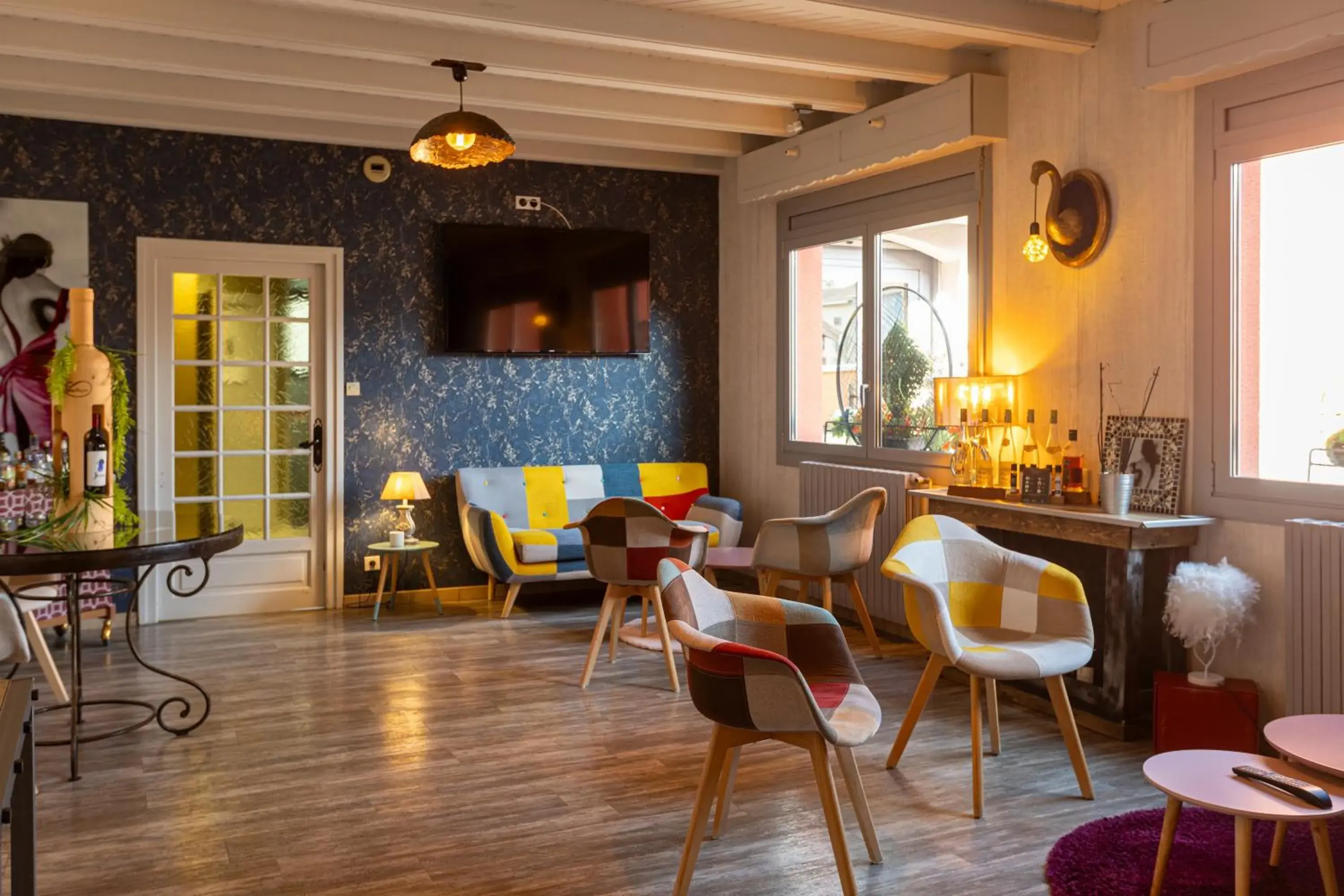 Living room in Relais Vosgien - Hôtel Restaurant "la Table de Sophia" Living room in Relais Vosgien - Hôtel Restaurant "la Table de Sophia"