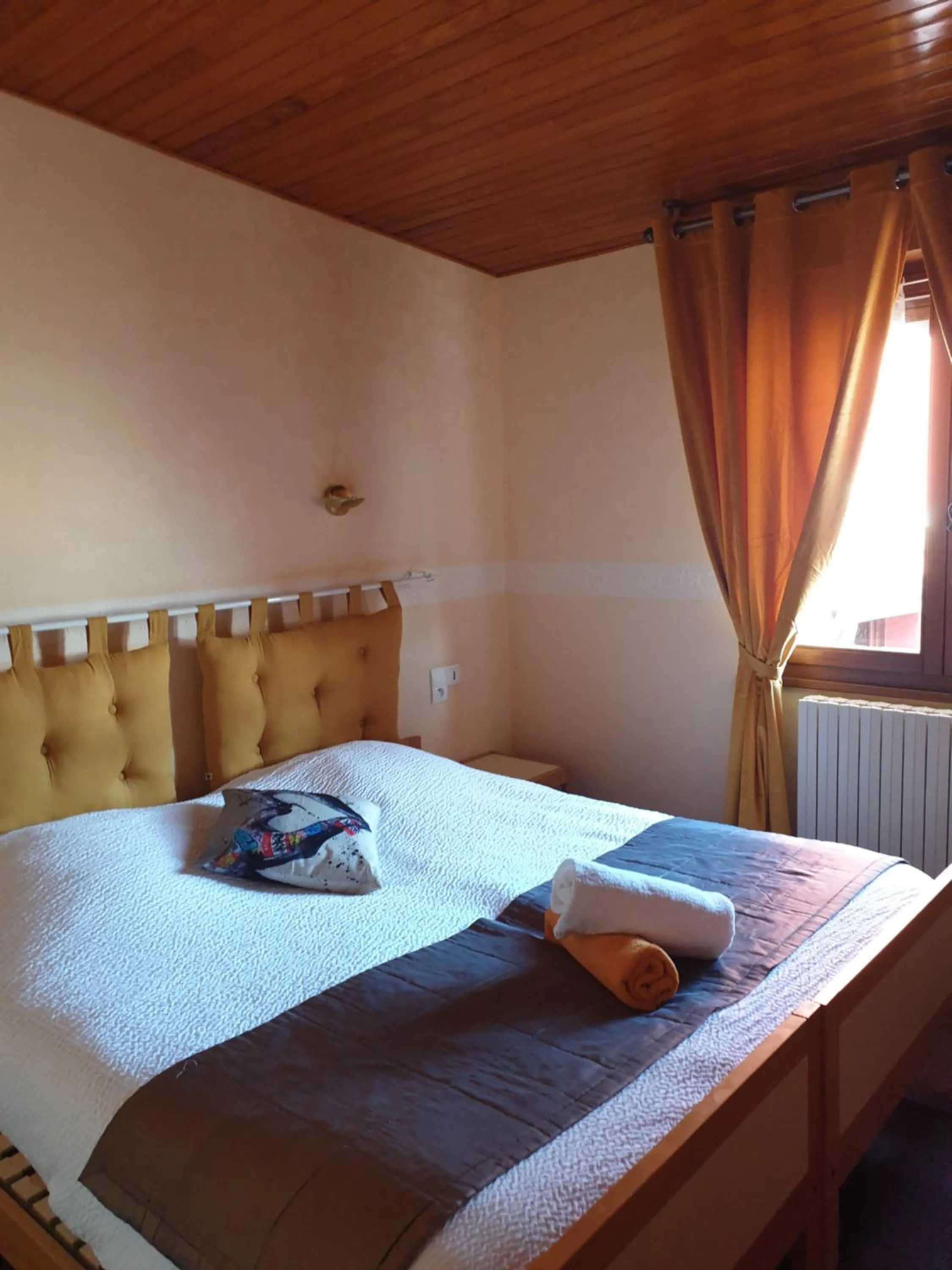 Bed in Relais Vosgien - Hôtel Restaurant "la Table de Sophia"