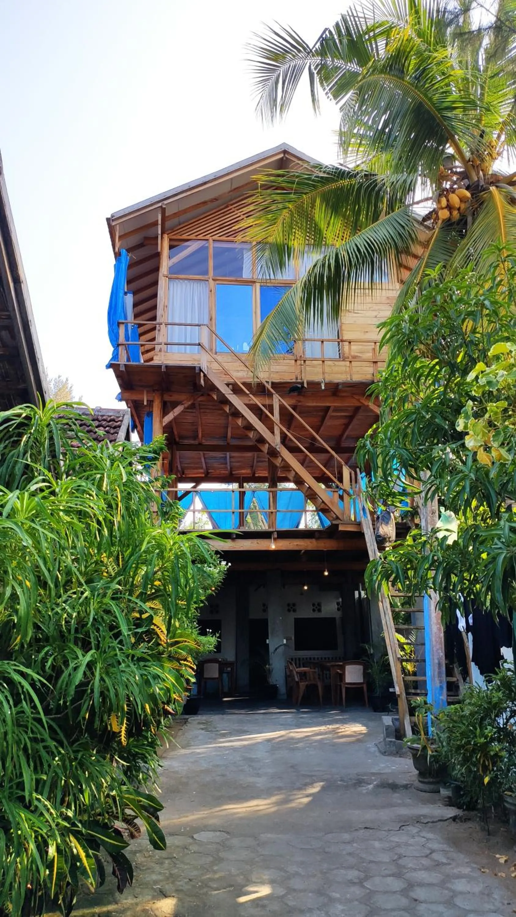 Property building in Surf Beach Hotel