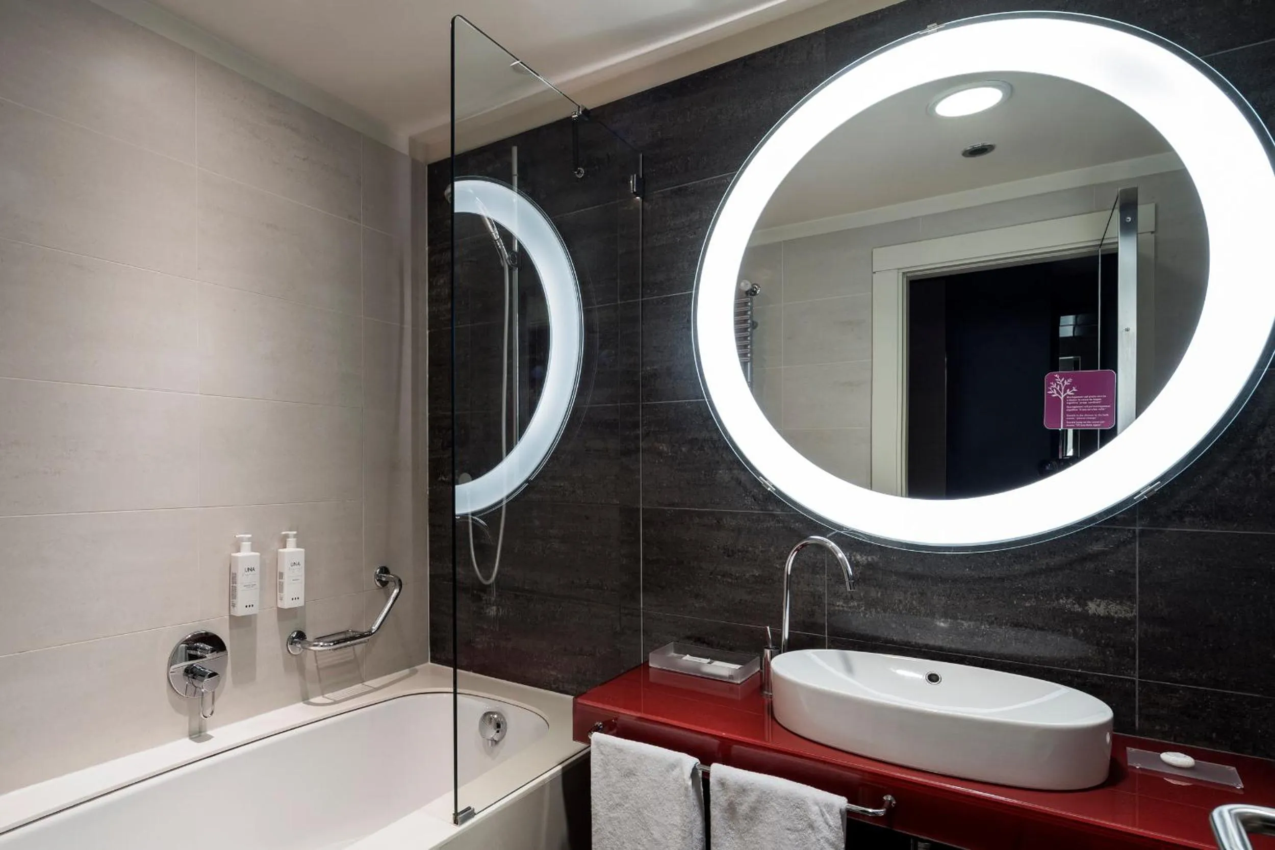 Bathroom in UNA HOTELS T Hotel Cagliari