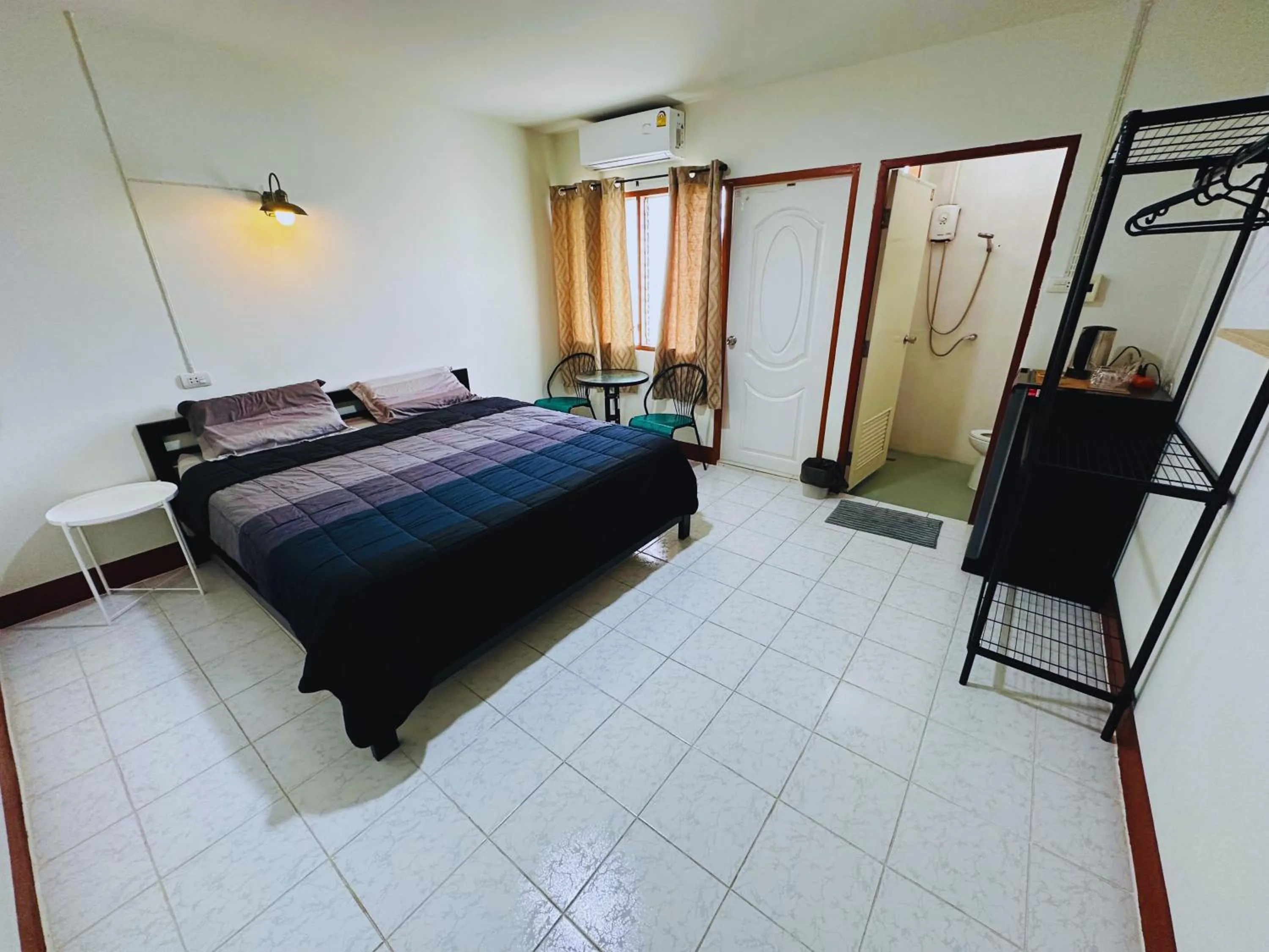 Bedroom, Bed in K.L.Apartment