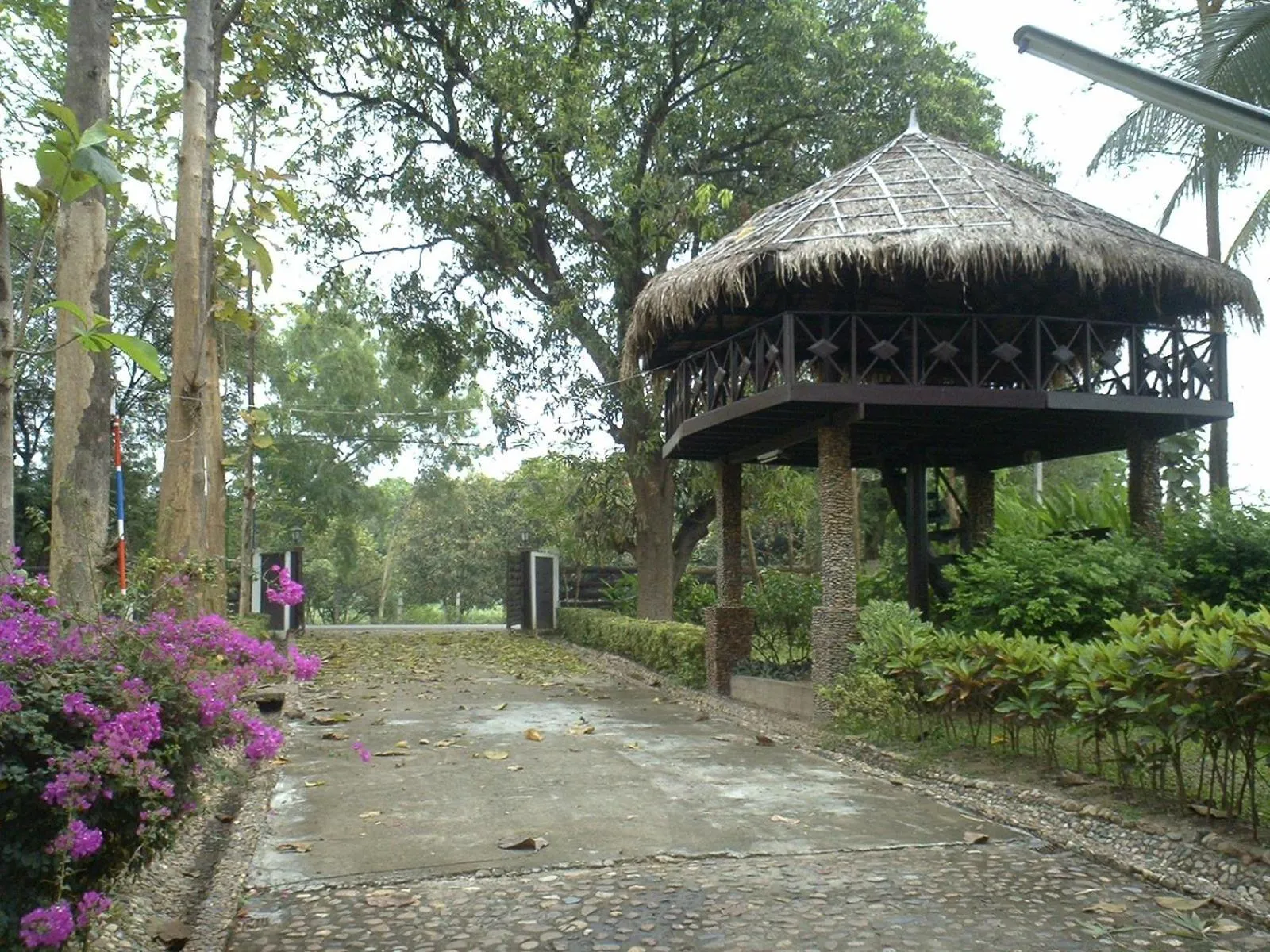 Property building in Ratmanee House