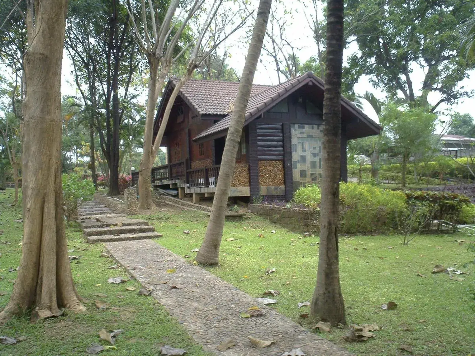 Property building in Ratmanee House Property building in Ratmanee House