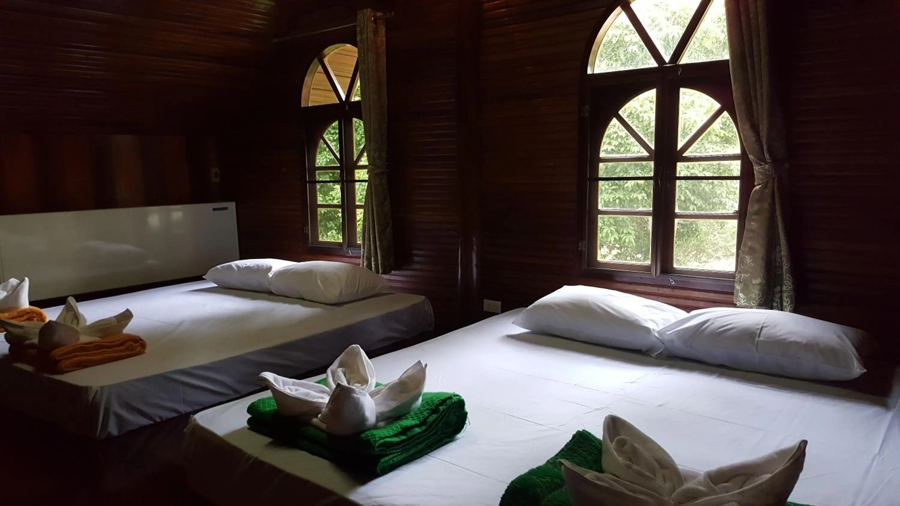 Bed in Ratmanee House